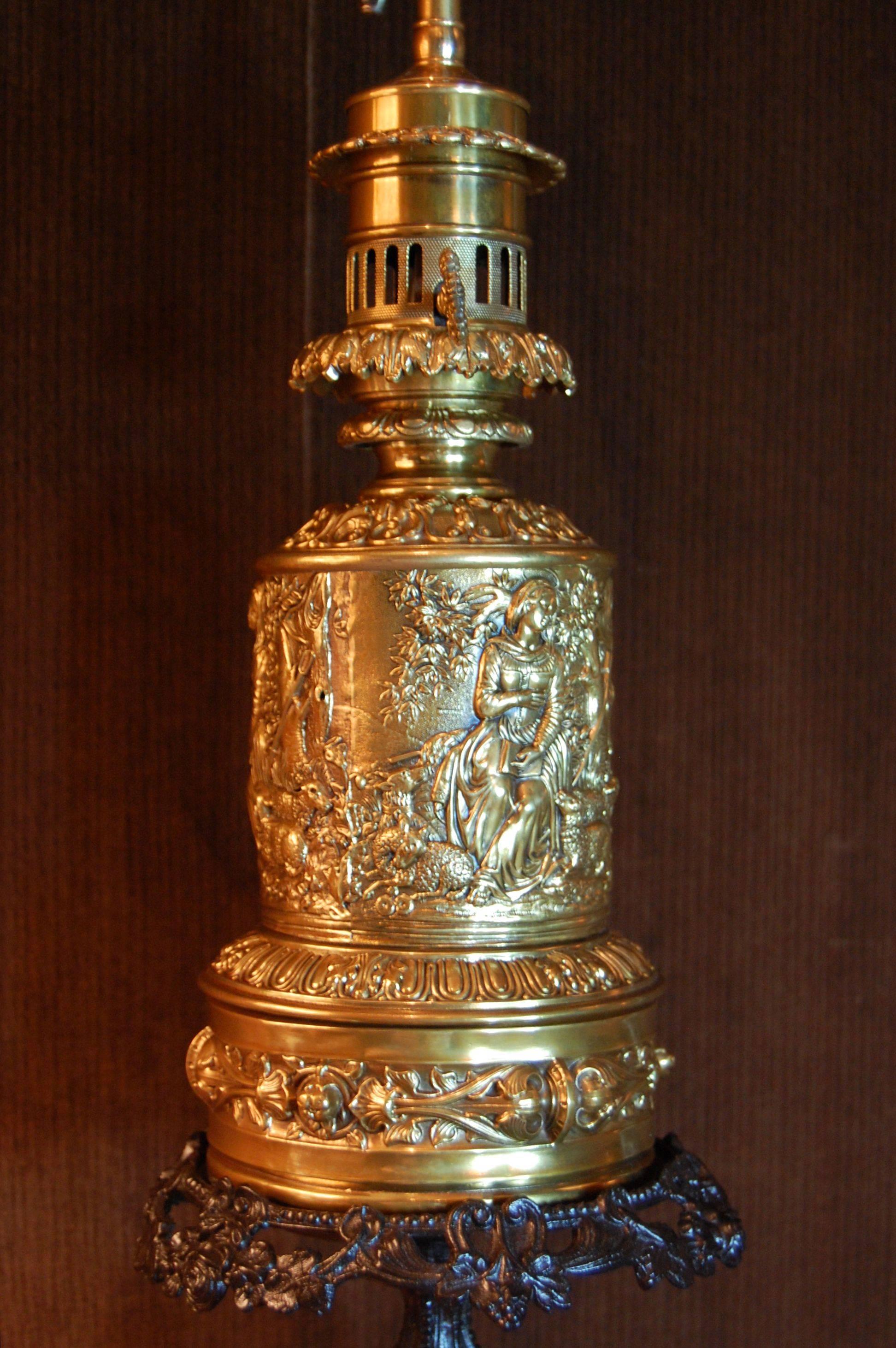 English Gilt Finished Brass Oil Lamp on Tazza Base For Sale