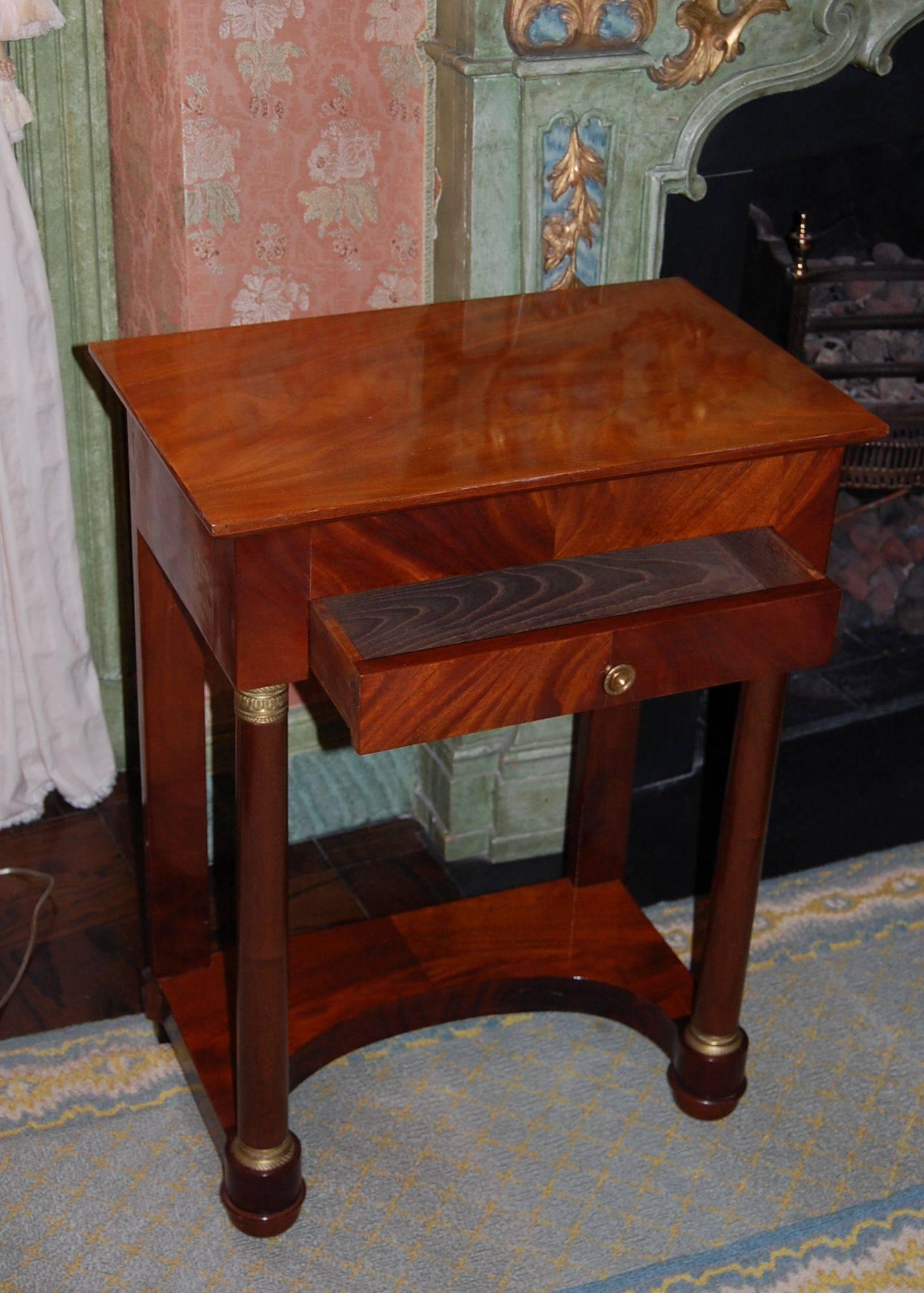 Empire Mahogany Sewing or Dressing Table with Drawer and Flip-Up Top, circa 1880 For Sale 1