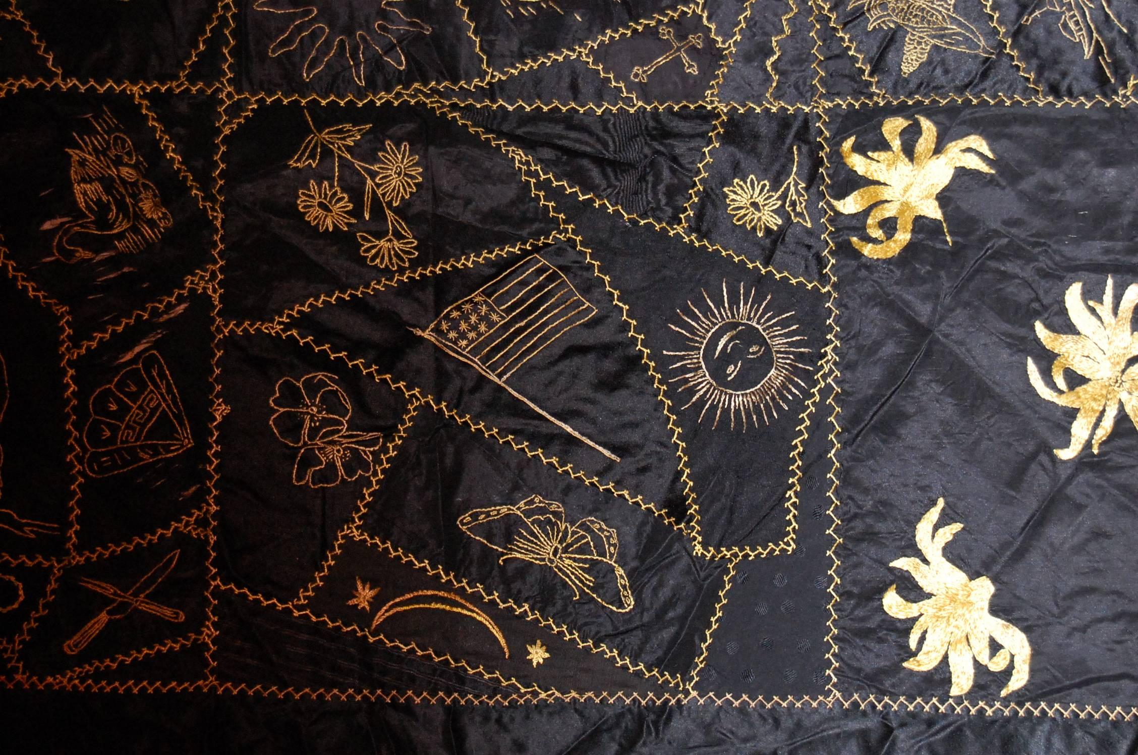 New England Silk Quilt with Gold Embroidery in Excellent Condition, 1901, Boston 2