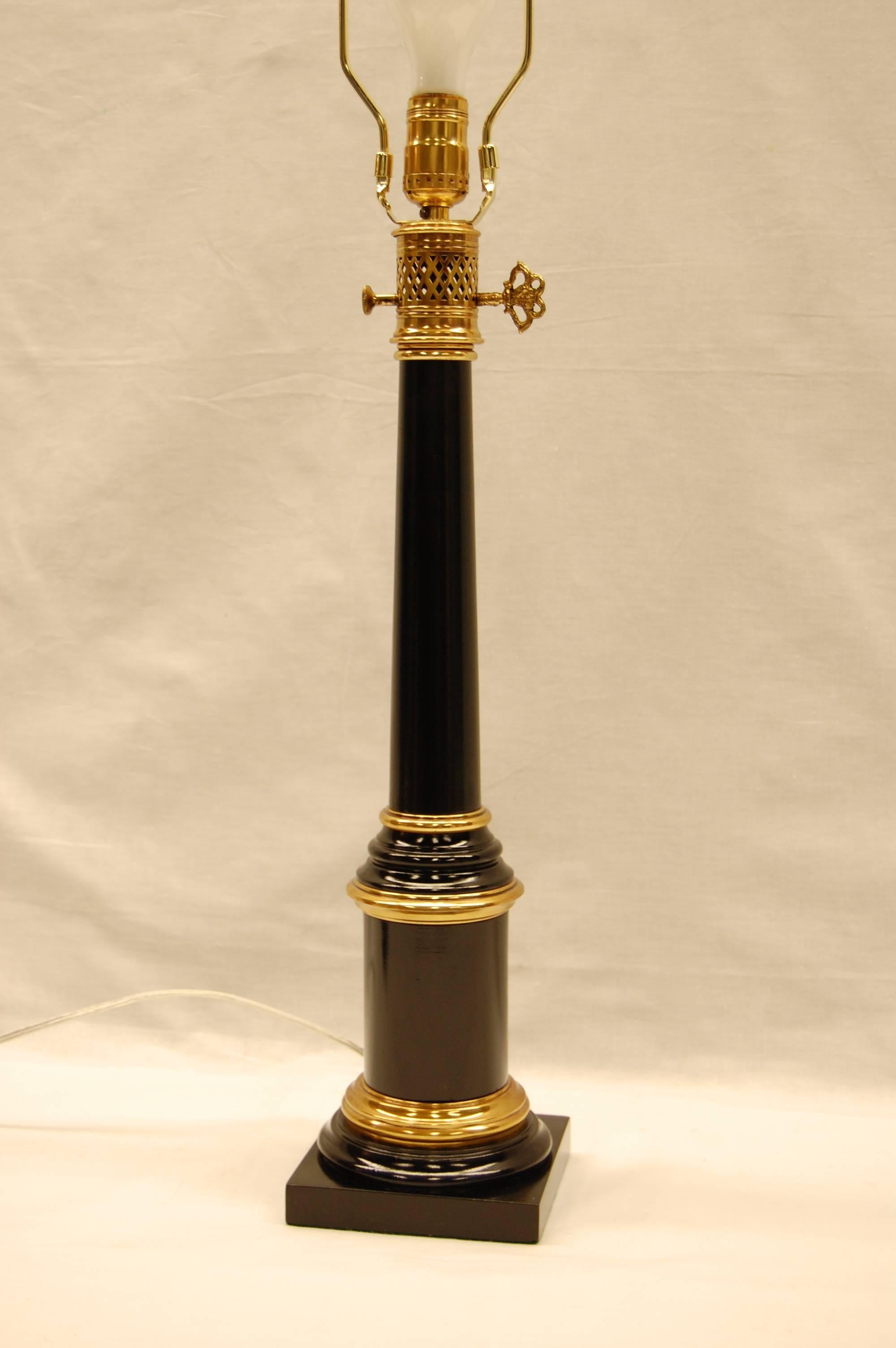 Empire Style Oil Lamp in Black Lacquer and Polished Brass Mounts In Excellent Condition In Pittsburgh, PA