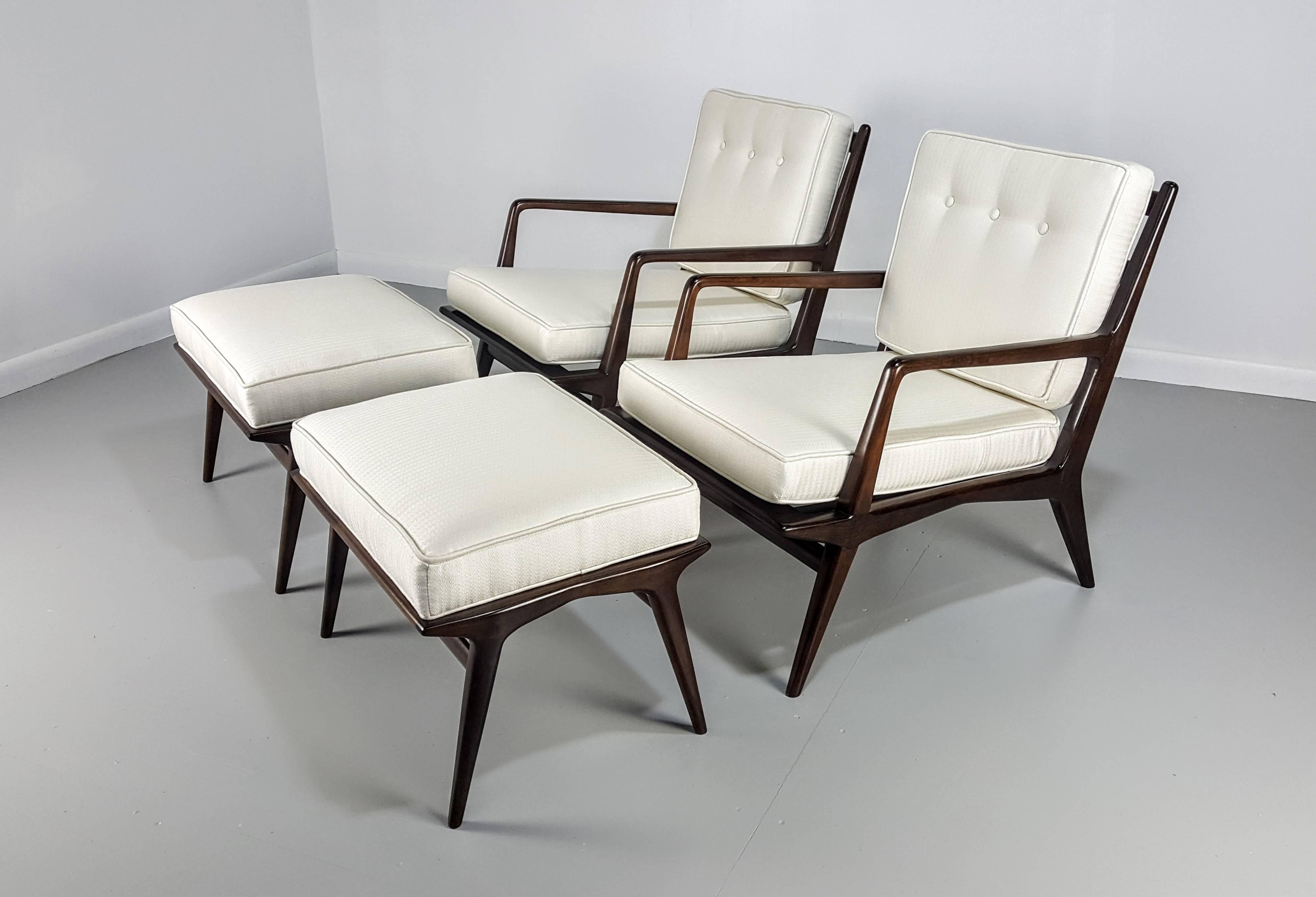 Pair of Carlo di Carli Lounge Chairs with Ottomans for Singer & Sons, Italy 1950 In Excellent Condition In New York, NY