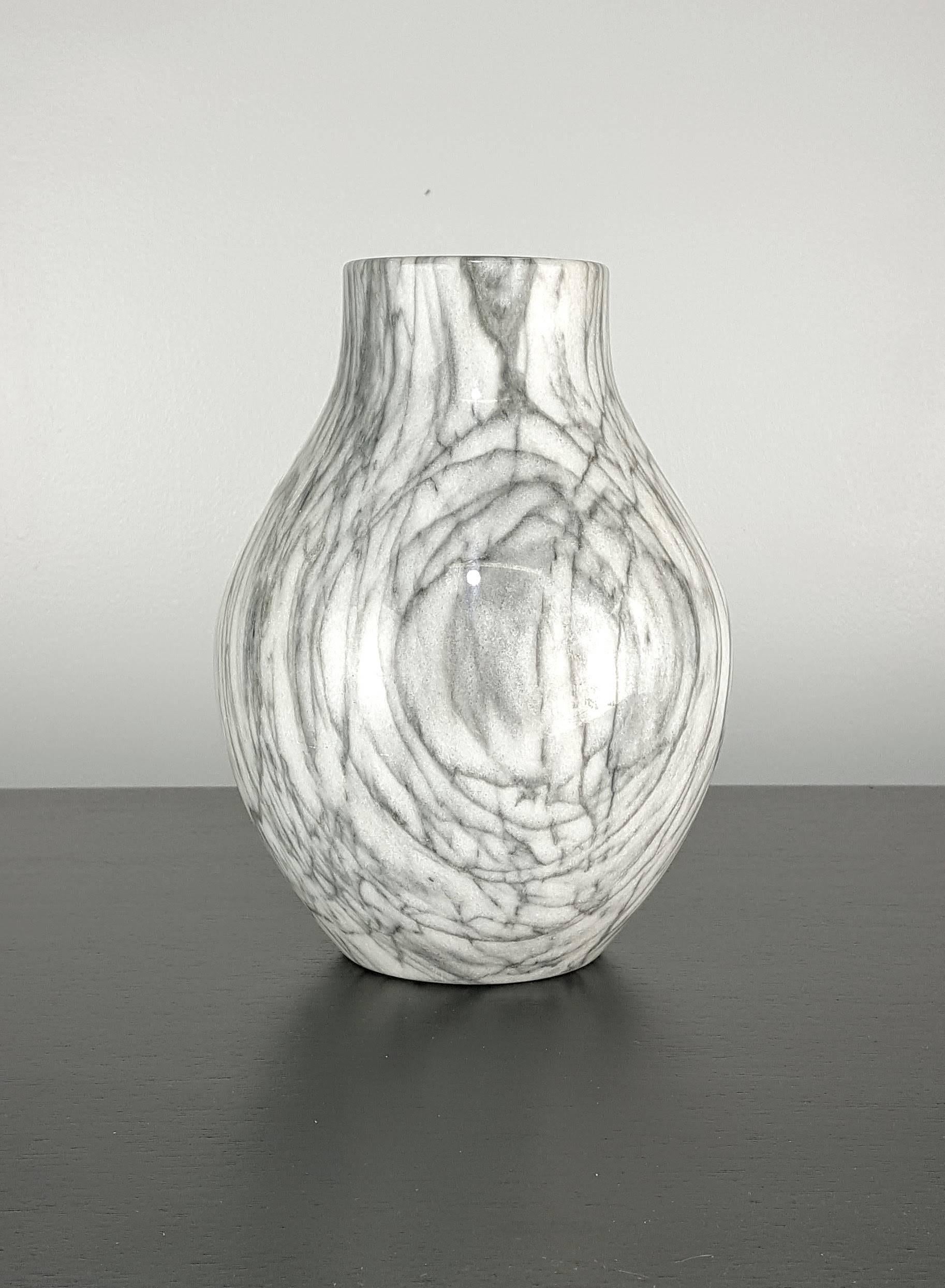 Mid-20th Century Large Handmade Vase in Wildly Grained Carrara Marble, Italy, 1950s