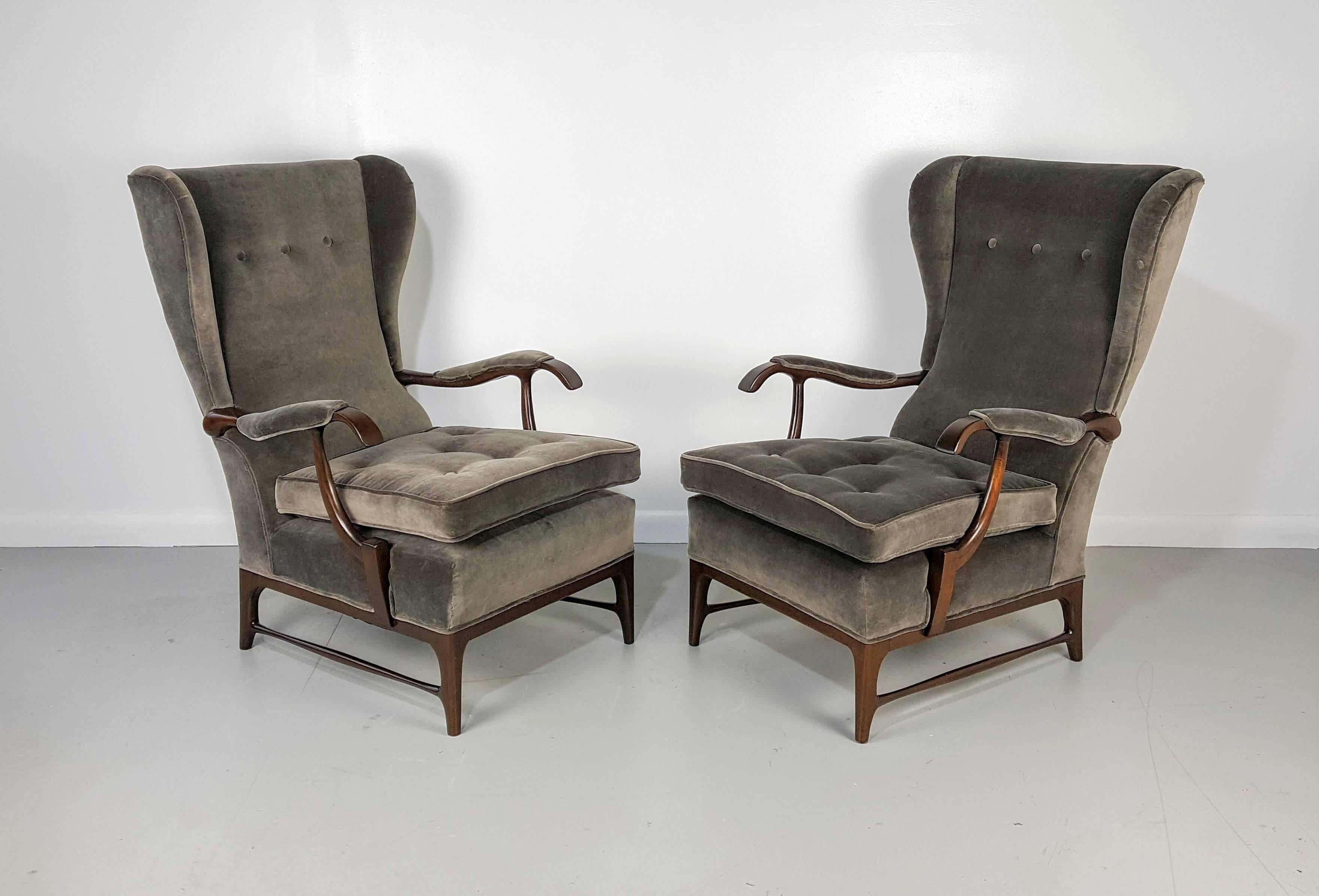 Mahogany Pair of Wingback Lounge Chairs by Paolo Buffa, Italy, 1950s