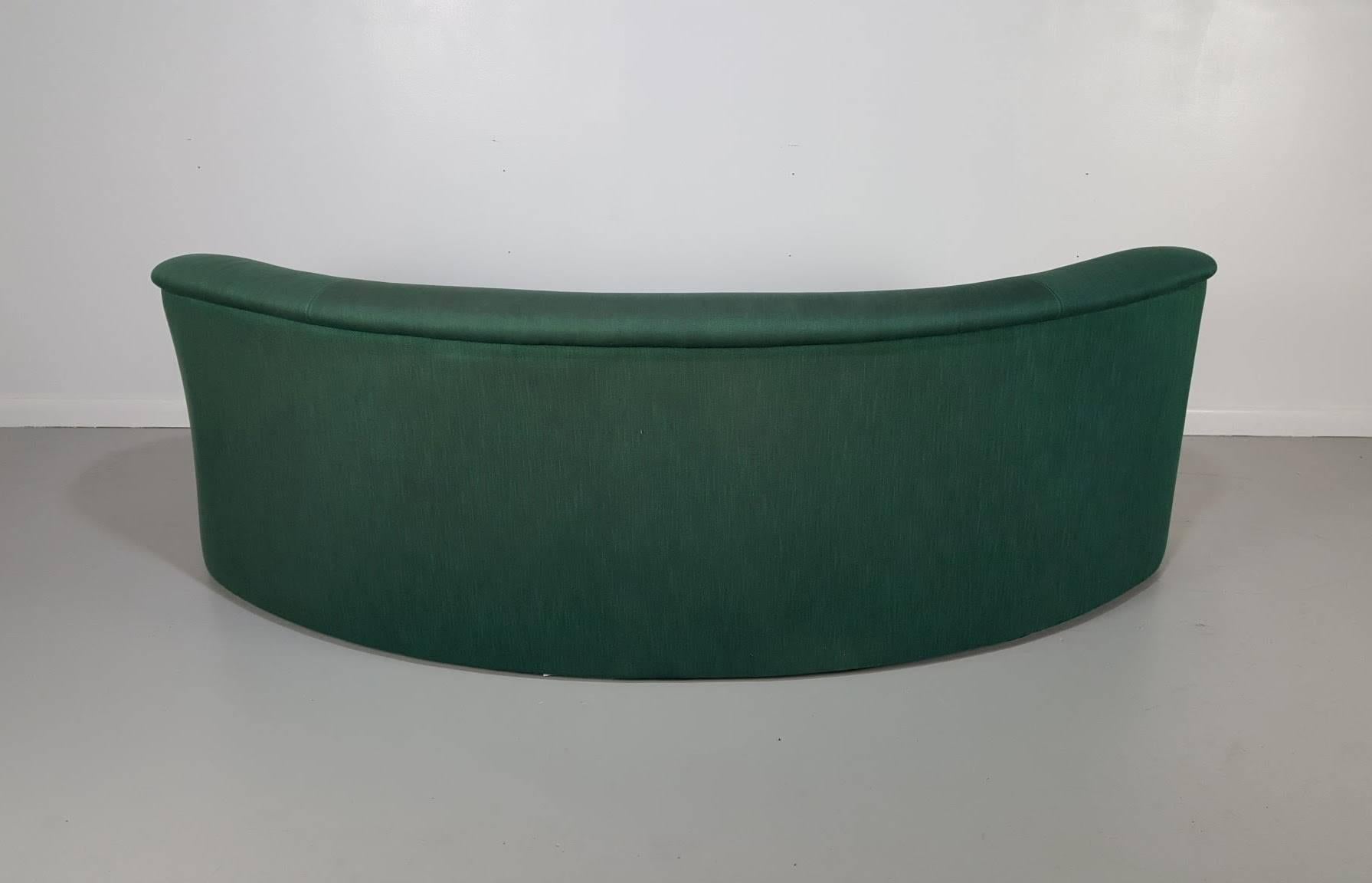 Vladimir Kagan Sofa:: biomorphe Nierenform für richtungsweisende Möbel:: 1980er Jahre im Zustand „Hervorragend“ in New York, NY