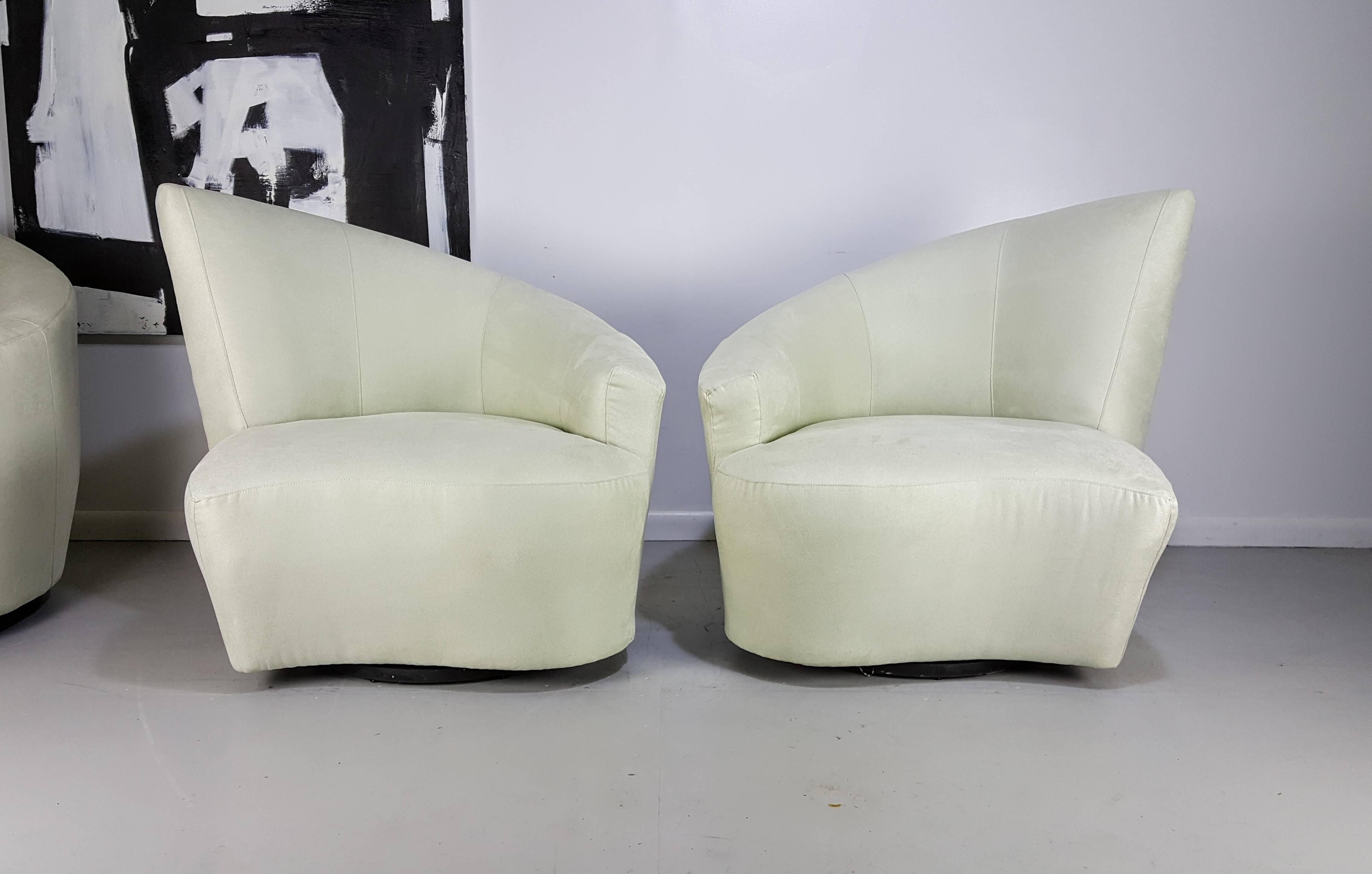 Mid-Century Modern Sculptural Bilbao Lounge Chairs by Vladimir Kagan in Ultra Suede, 1970s