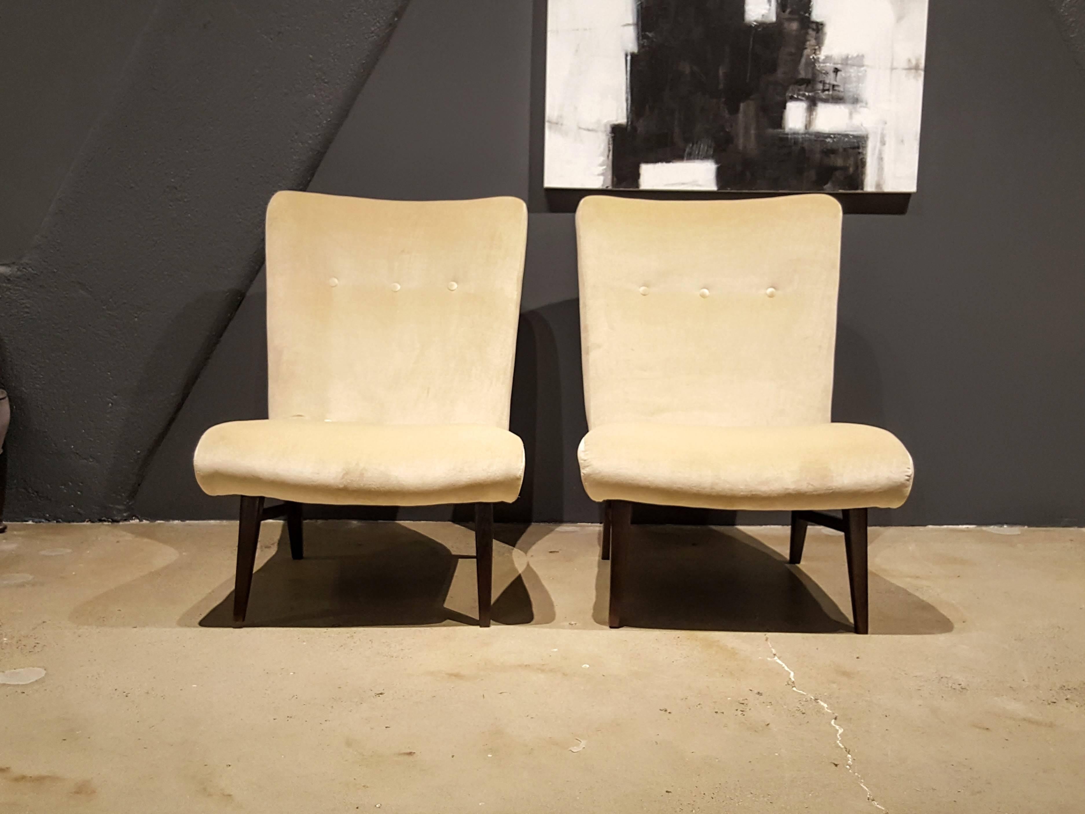 Mid-20th Century Sculptural Swedish Slipper Chairs in a Creamy Buff Velvet, 1950s