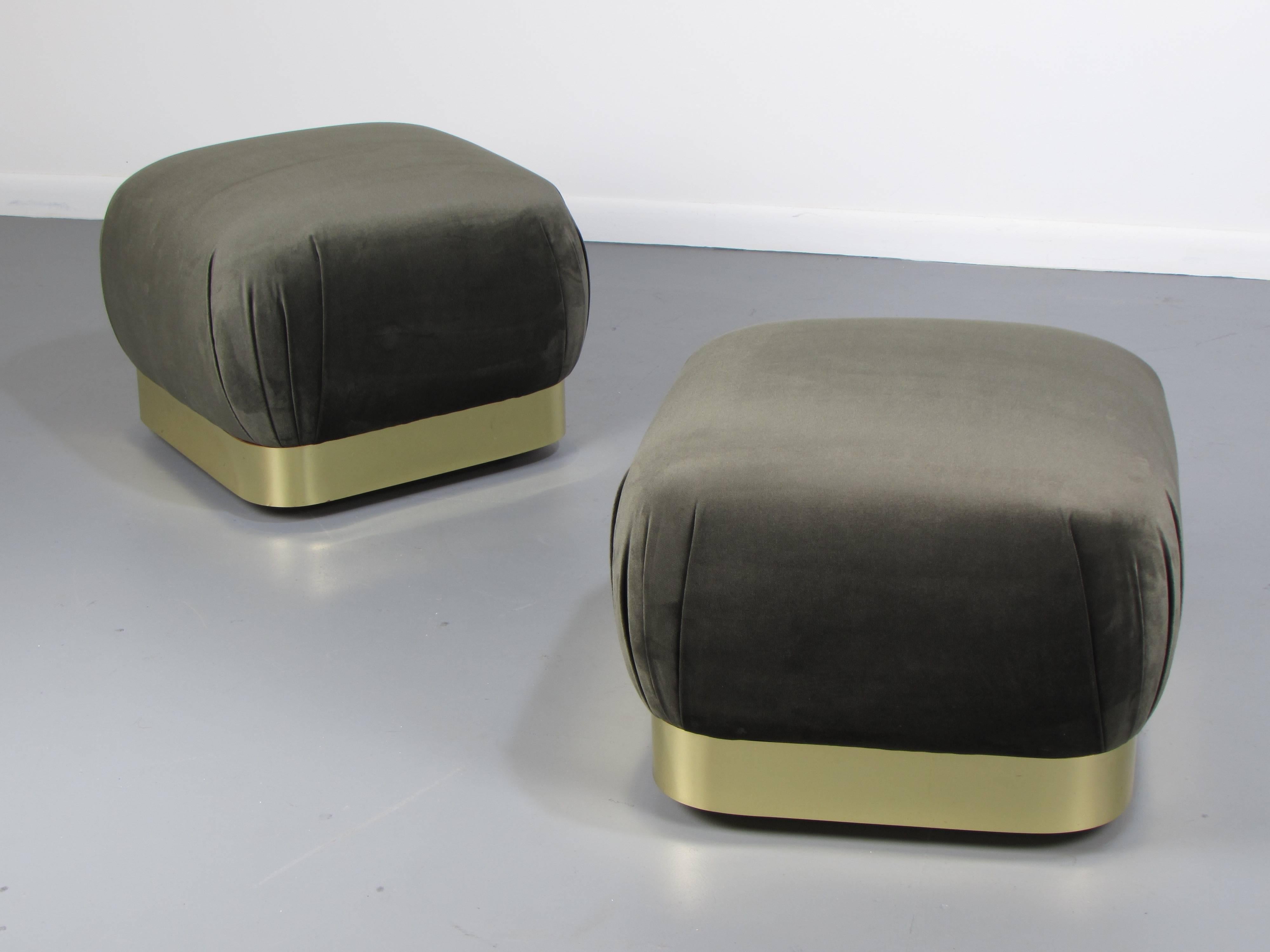 Pair of Velvet and Brass Soufflé Poufs by Karl Springer, 1970s In Excellent Condition In New York, NY