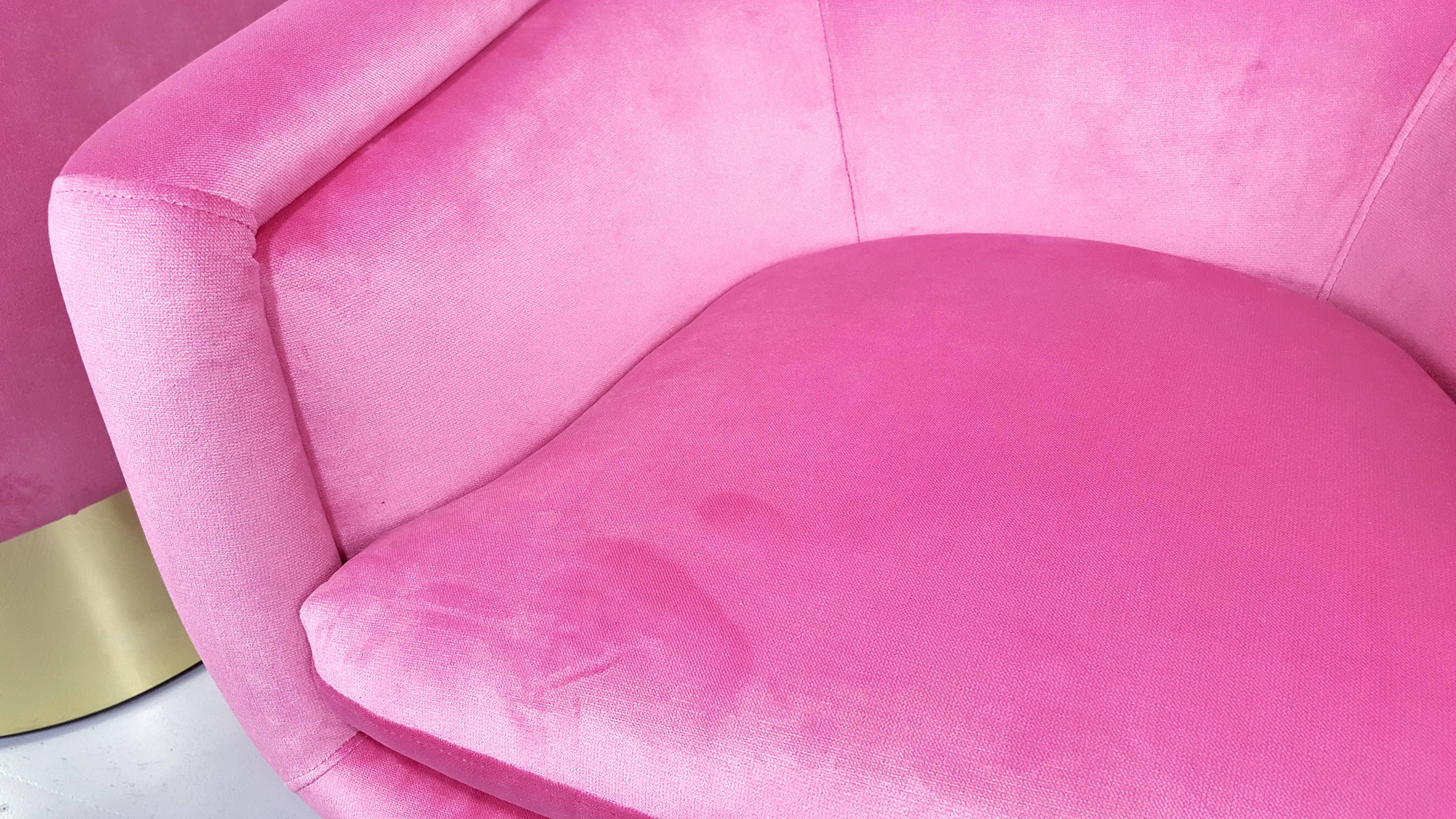 Late 20th Century Luscious Swivel Lounge Chairs in Pink Velvet with Polished Bronze Bases, 1970s