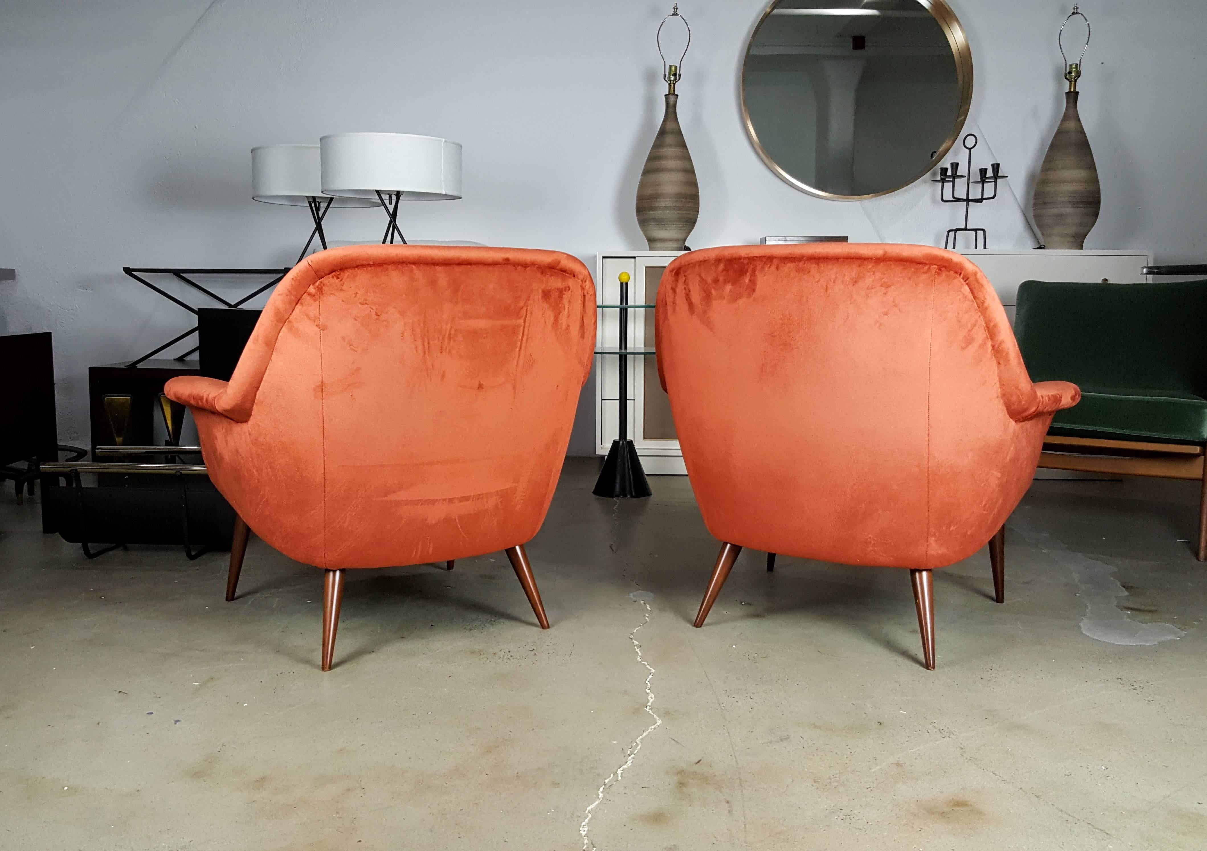 Mid-Century Modern Pair of Italian Modern Lounge Chairs in Persimmon Velvet