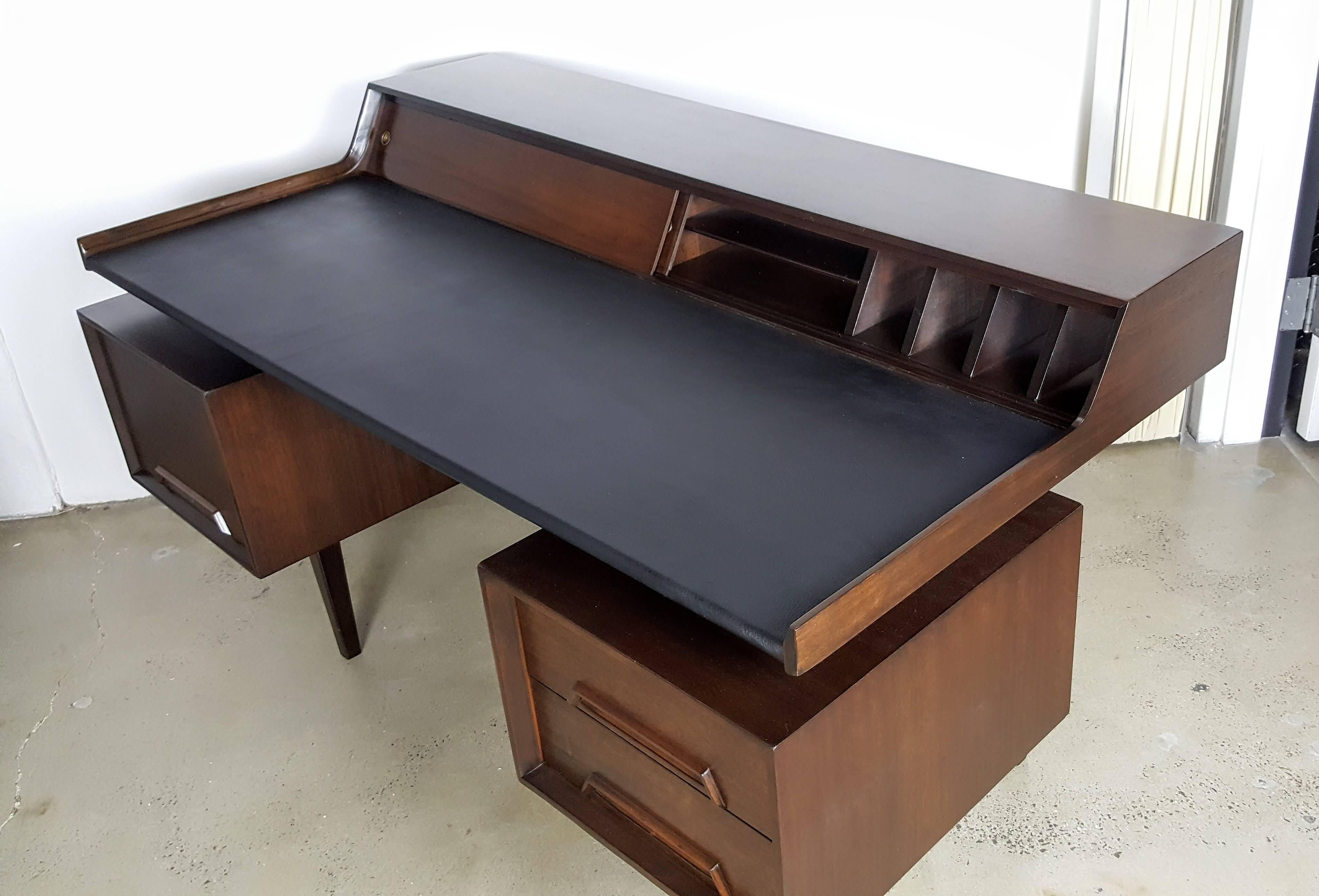 Mid-Century Modern Architectural Mahogany Writing Desk by Milo Baughman, 1960s
