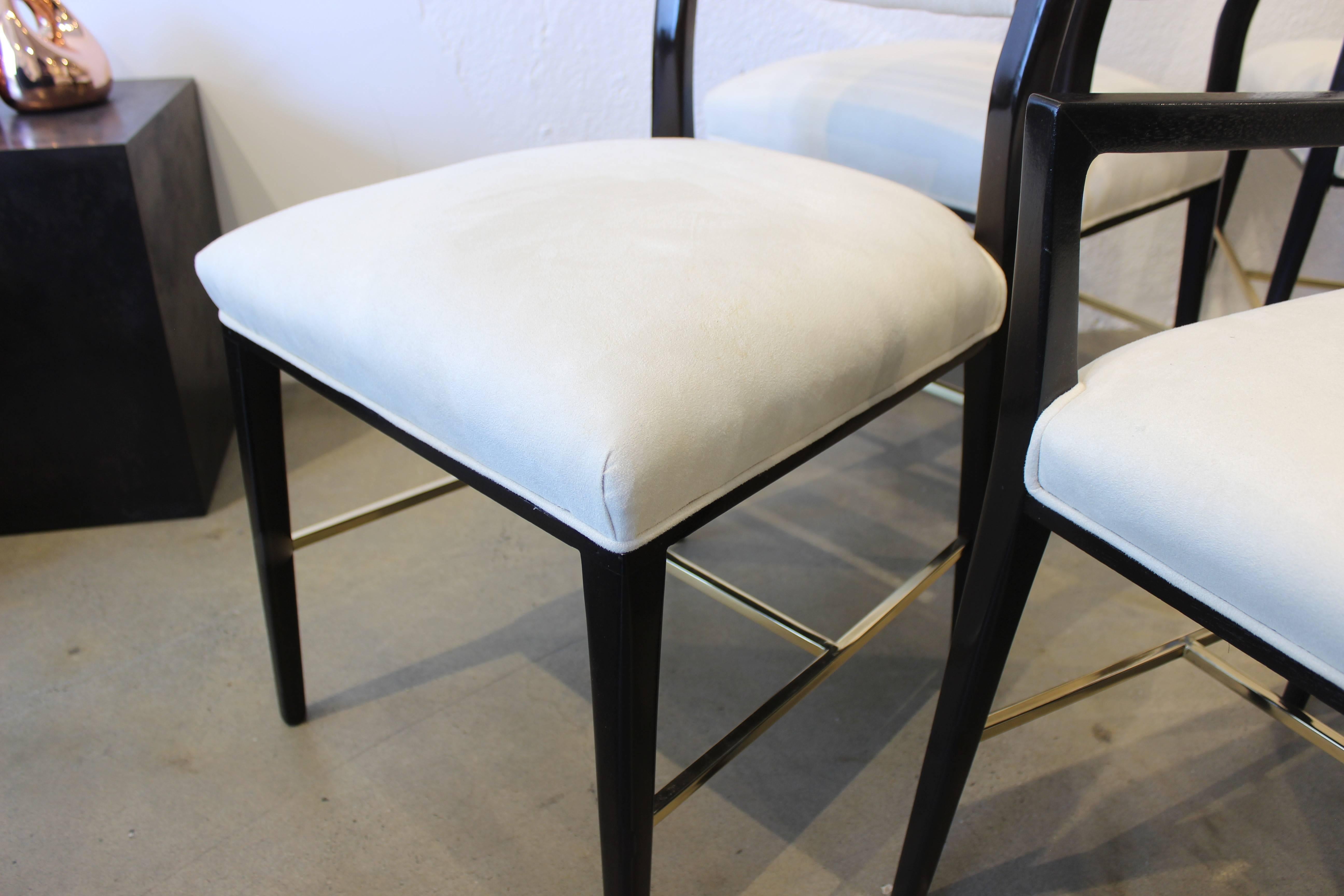 Set of Paul McCobb Dining Chairs with Brass Stretchers In Excellent Condition In New York, NY