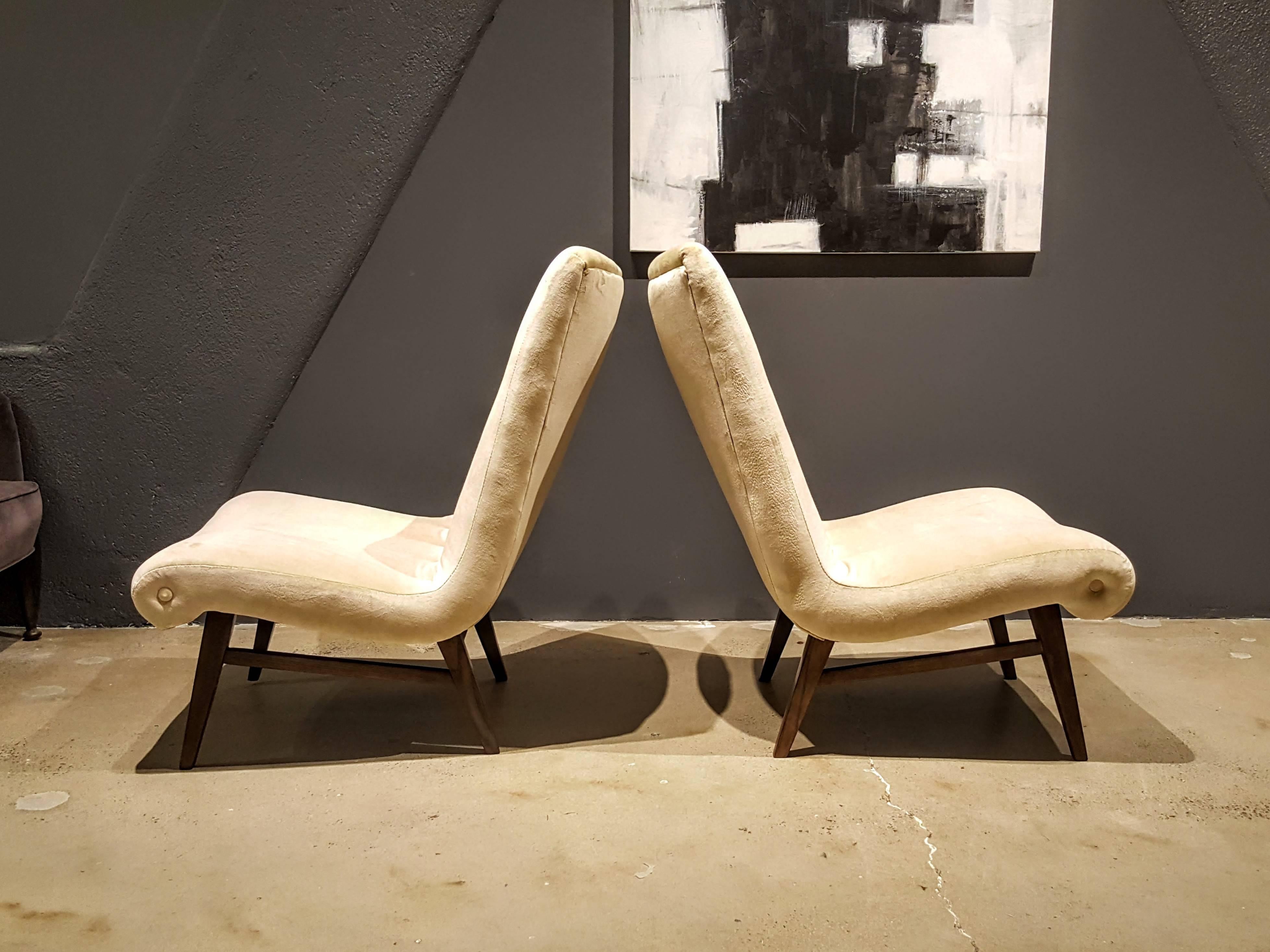 Scandinavian Modern Sculptural Swedish Slipper Chairs in a Creamy Buff Velvet, 1950s