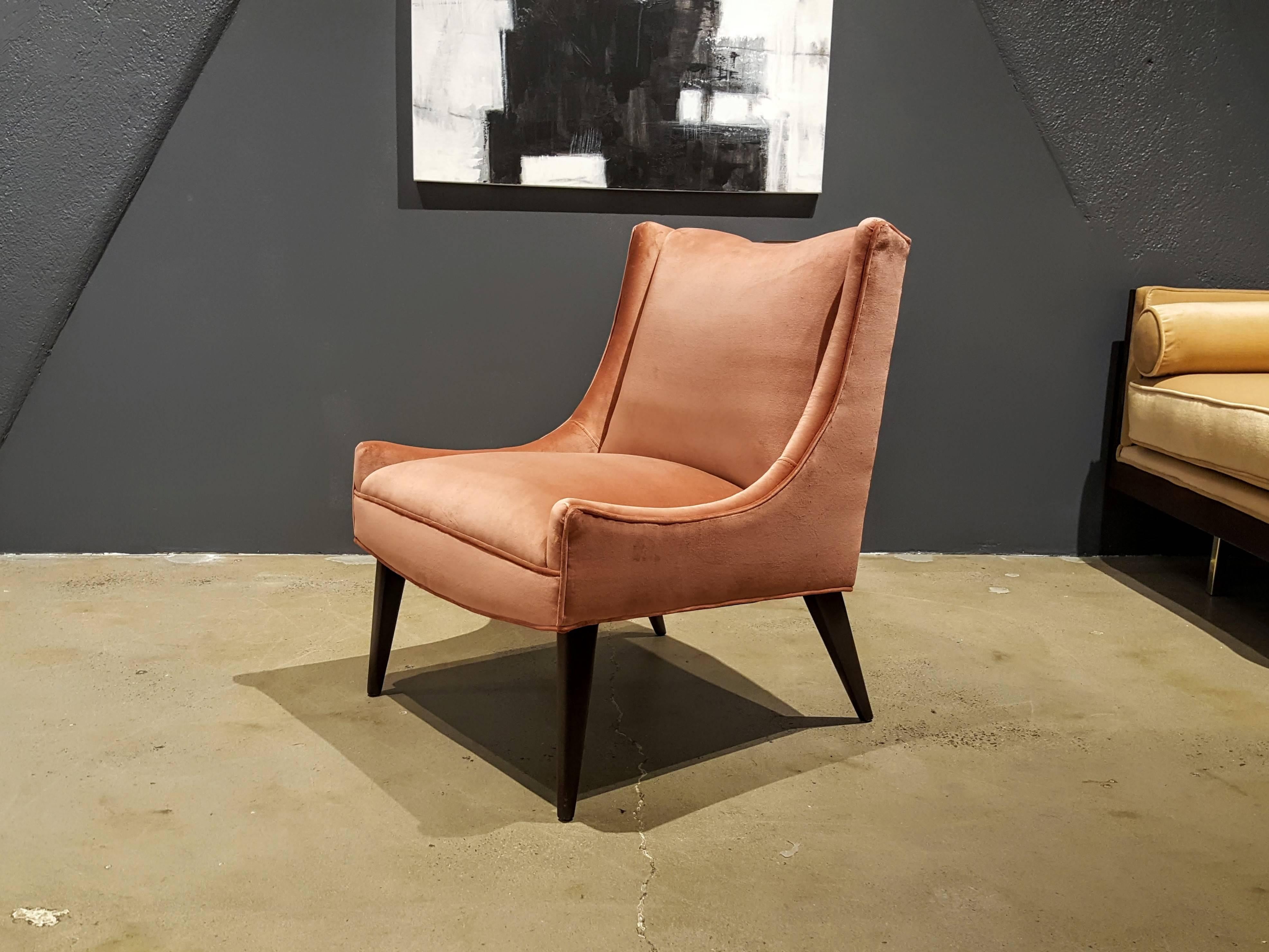 Harvey Probber slipper chair in a Rosy Salmon velvet, 1960s. Newly upholstery and refinished.