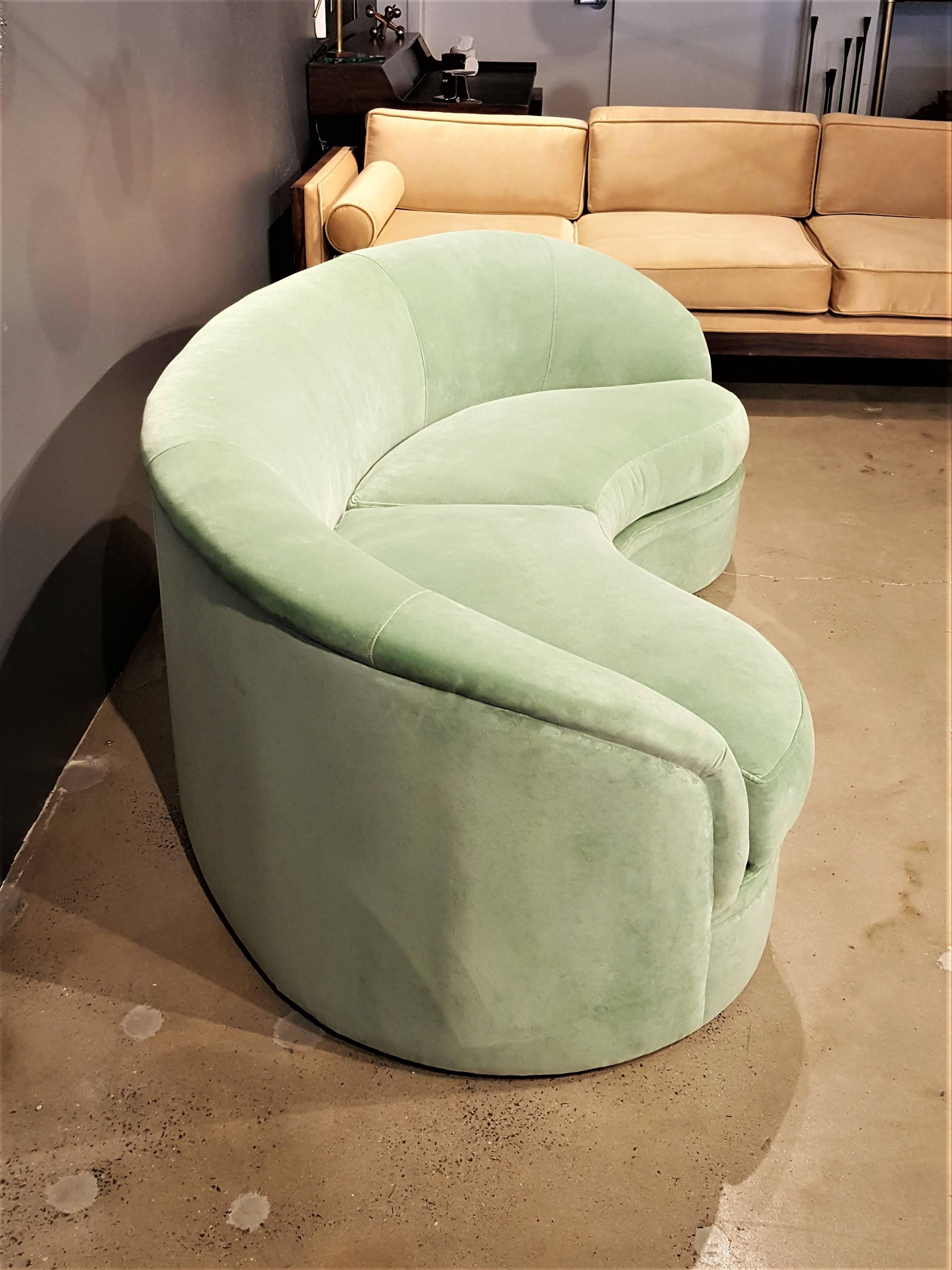Mid-Century Modern Biomorphic Kidney Form Sofa by Directional Furniture in Kagan Style, 1980s