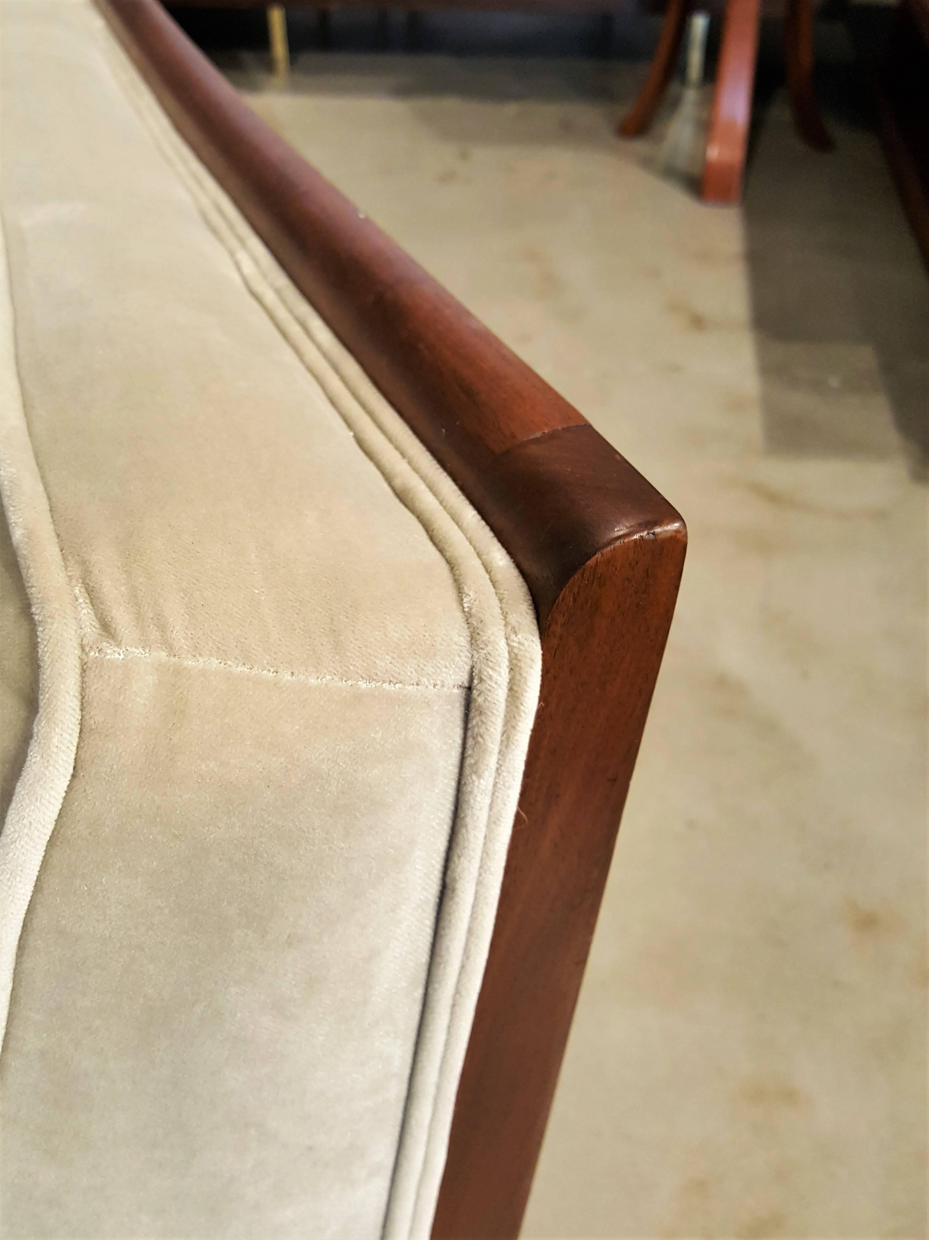 Gorgeous Sway Back Sofa with Exposed Mahogany Frame Attributed to Paul McCobb In Excellent Condition In New York, NY