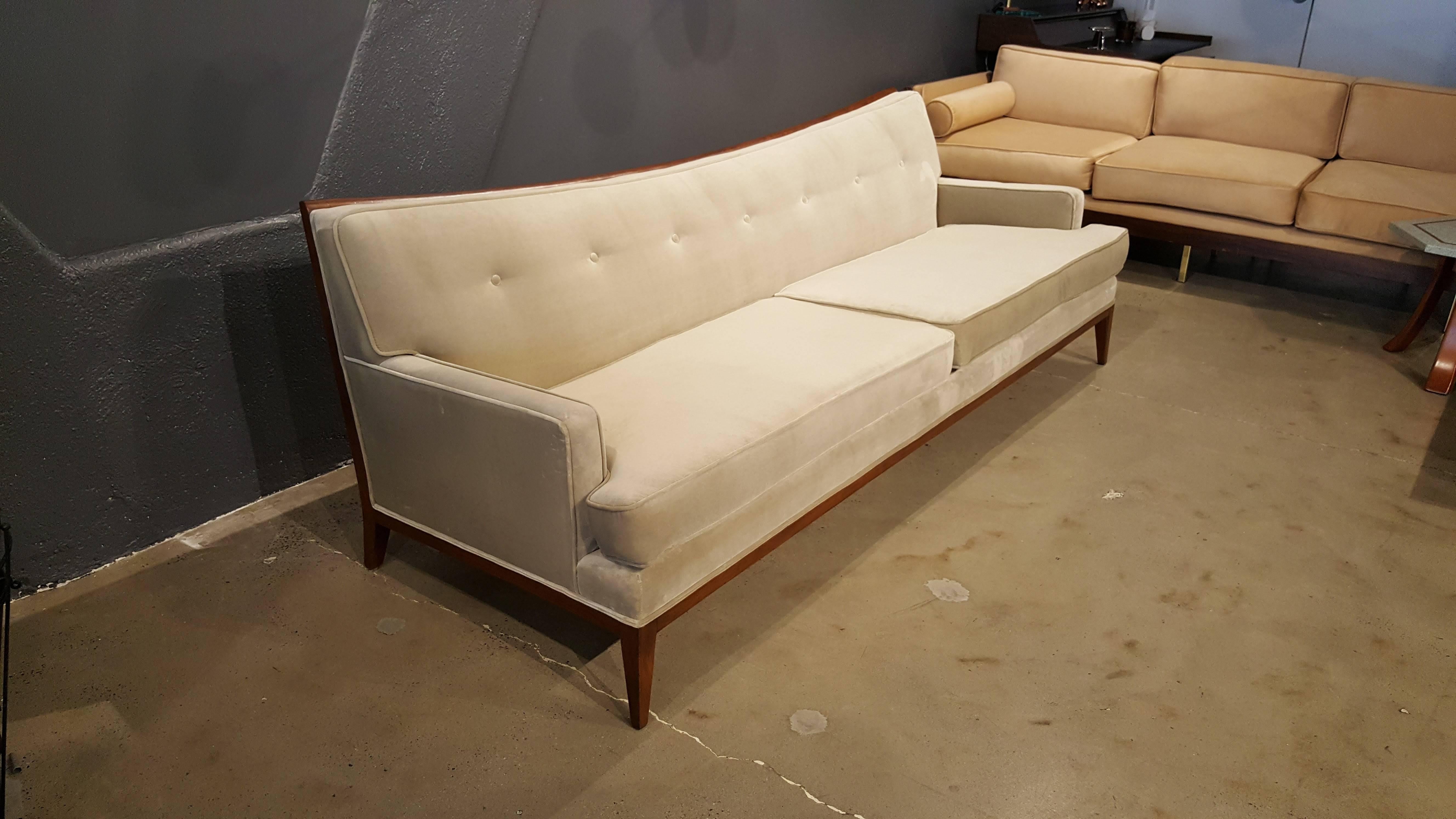 Mid-20th Century Gorgeous Sway Back Sofa with Exposed Mahogany Frame Attributed to Paul McCobb