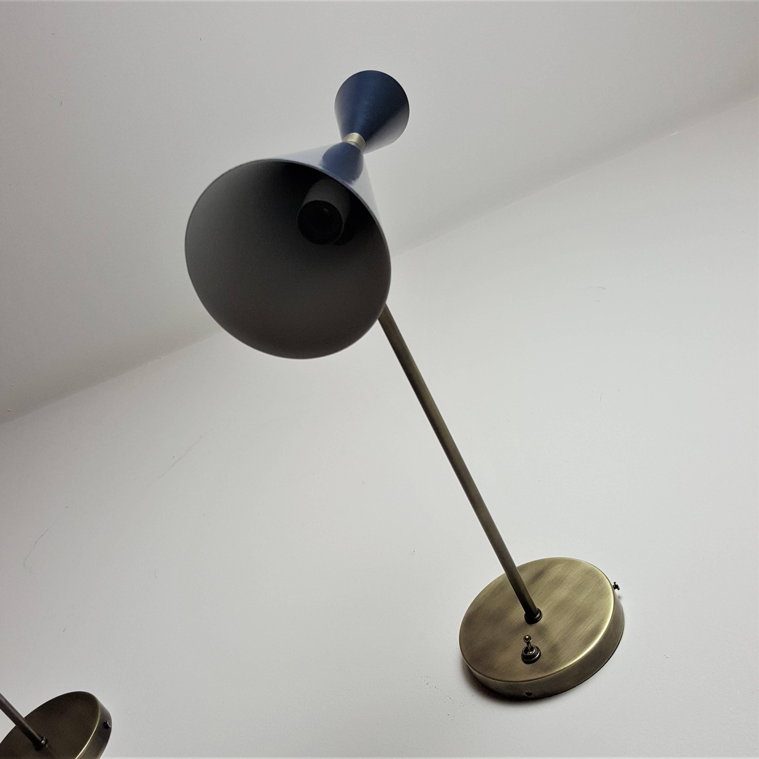 Italian Modern Wall-Mount Reading Lamp in Bronze & Enamel by Blueprint Lighting  In Excellent Condition In New York, NY