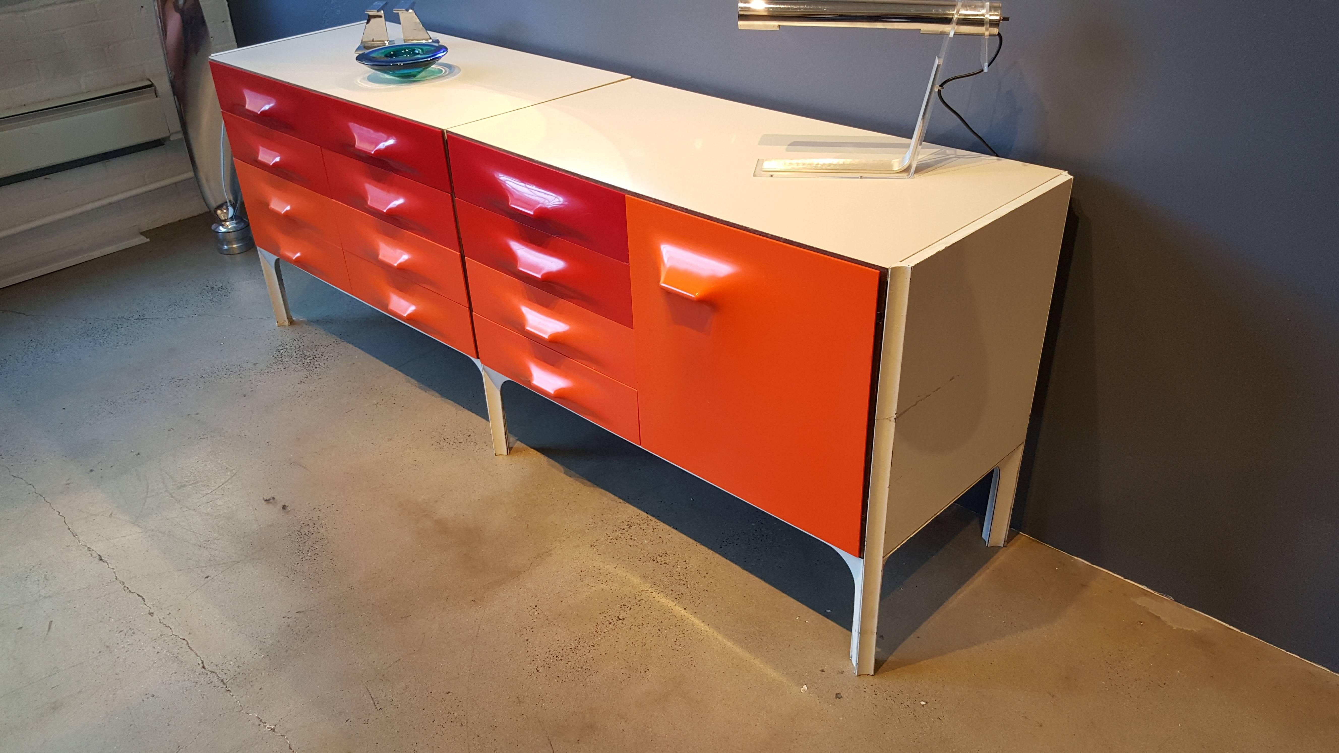 French Space Age Raymond Loewy DF-2000 Credenza for Doubinsky Frères, France, Rare