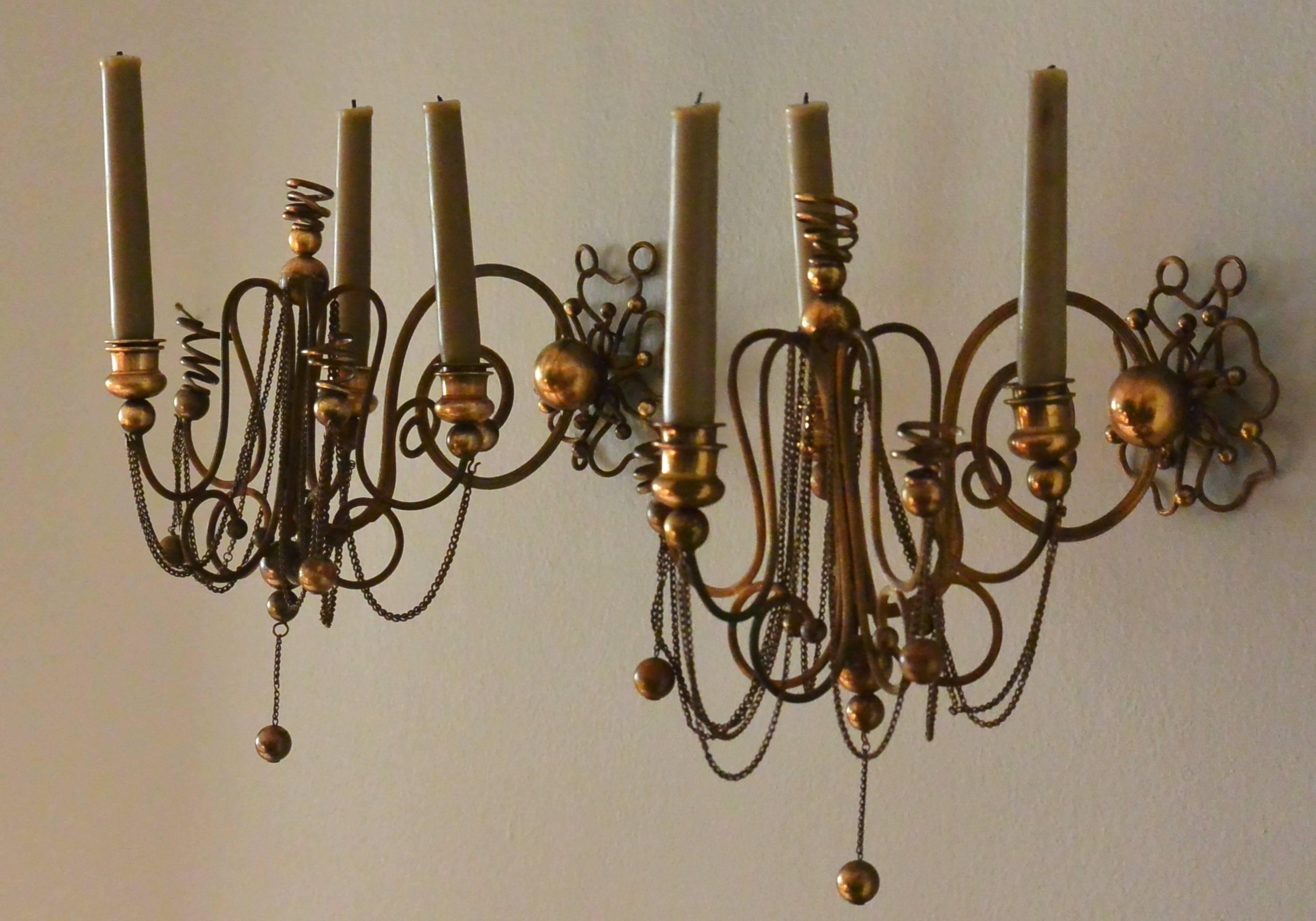 Continental Brass Ball and Chain Candle Sconces In Good Condition For Sale In New York, NY