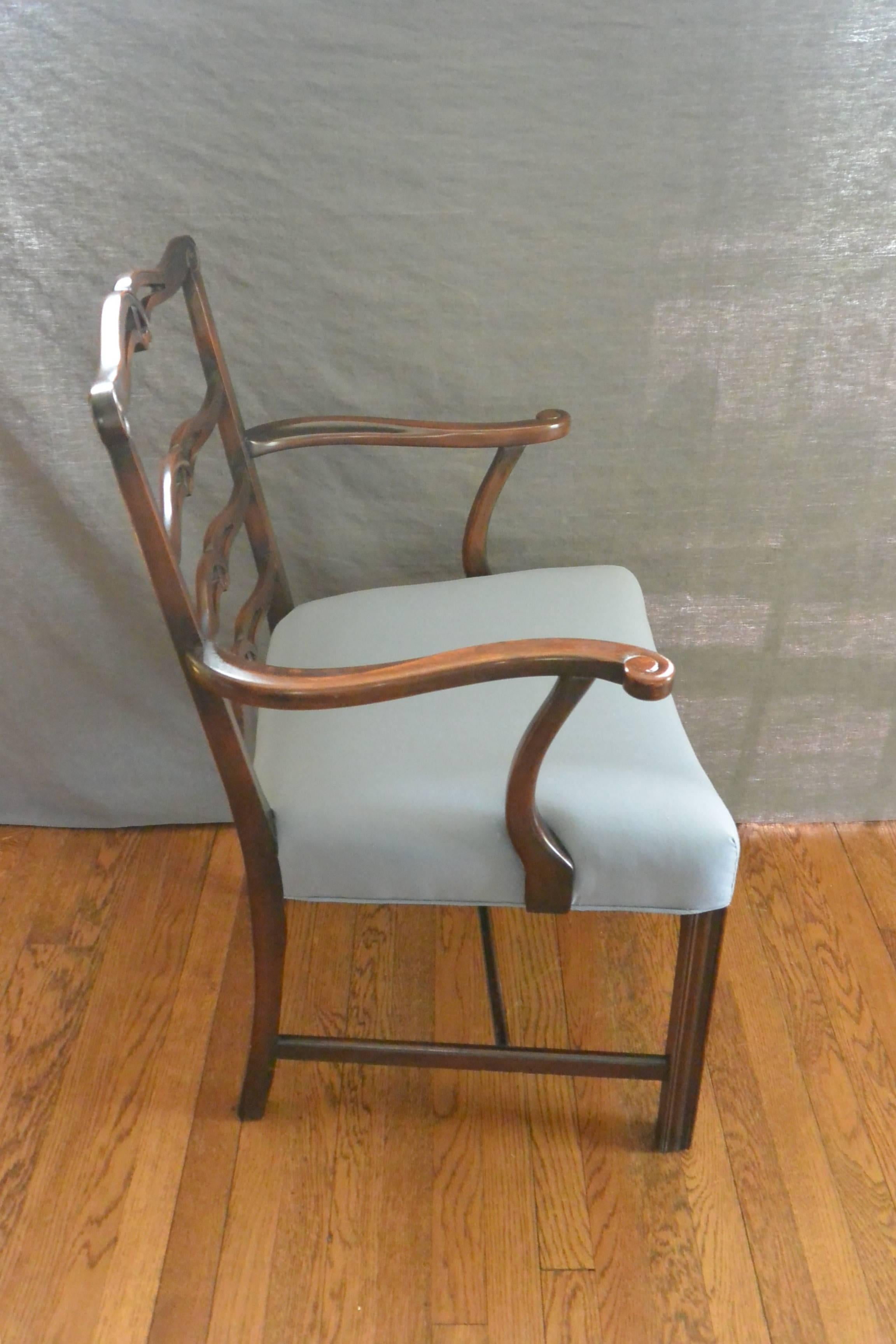 George III Style Ladderback Armchair In Excellent Condition For Sale In New York, NY