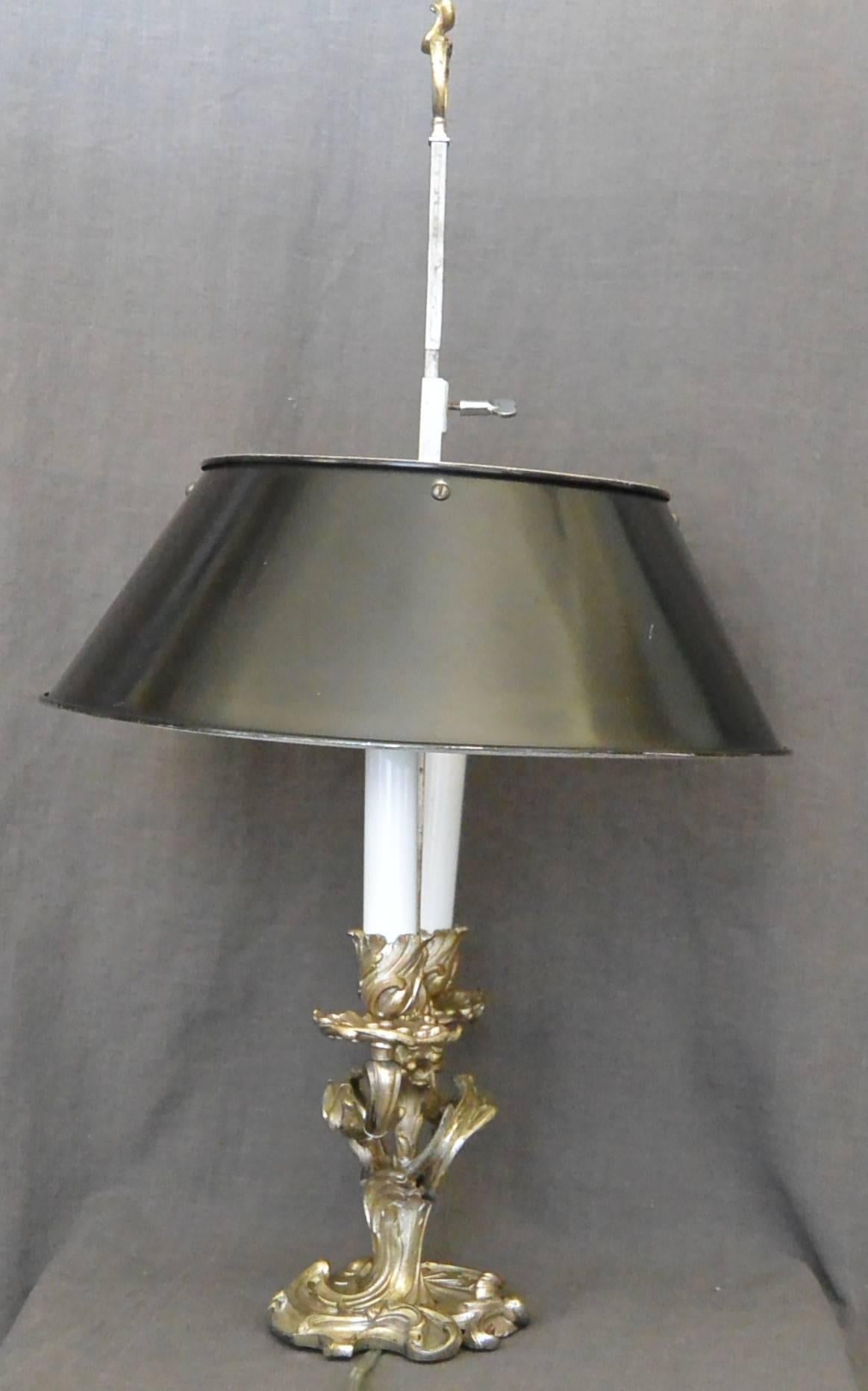 Silvered Bouillotte Lamp In Good Condition For Sale In New York, NY
