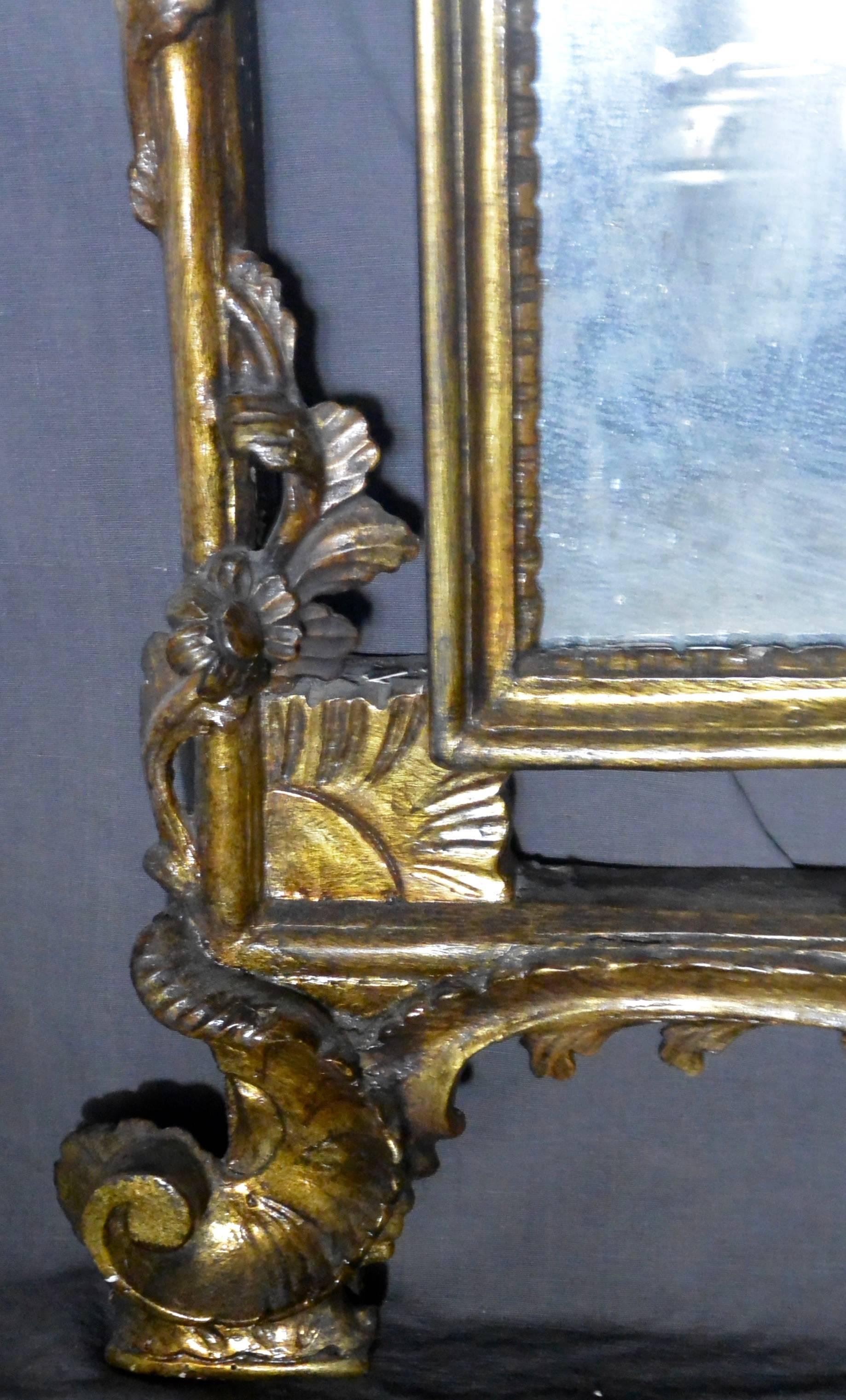 Large Italian Louis XV Gilt Carved Mirror For Sale 2