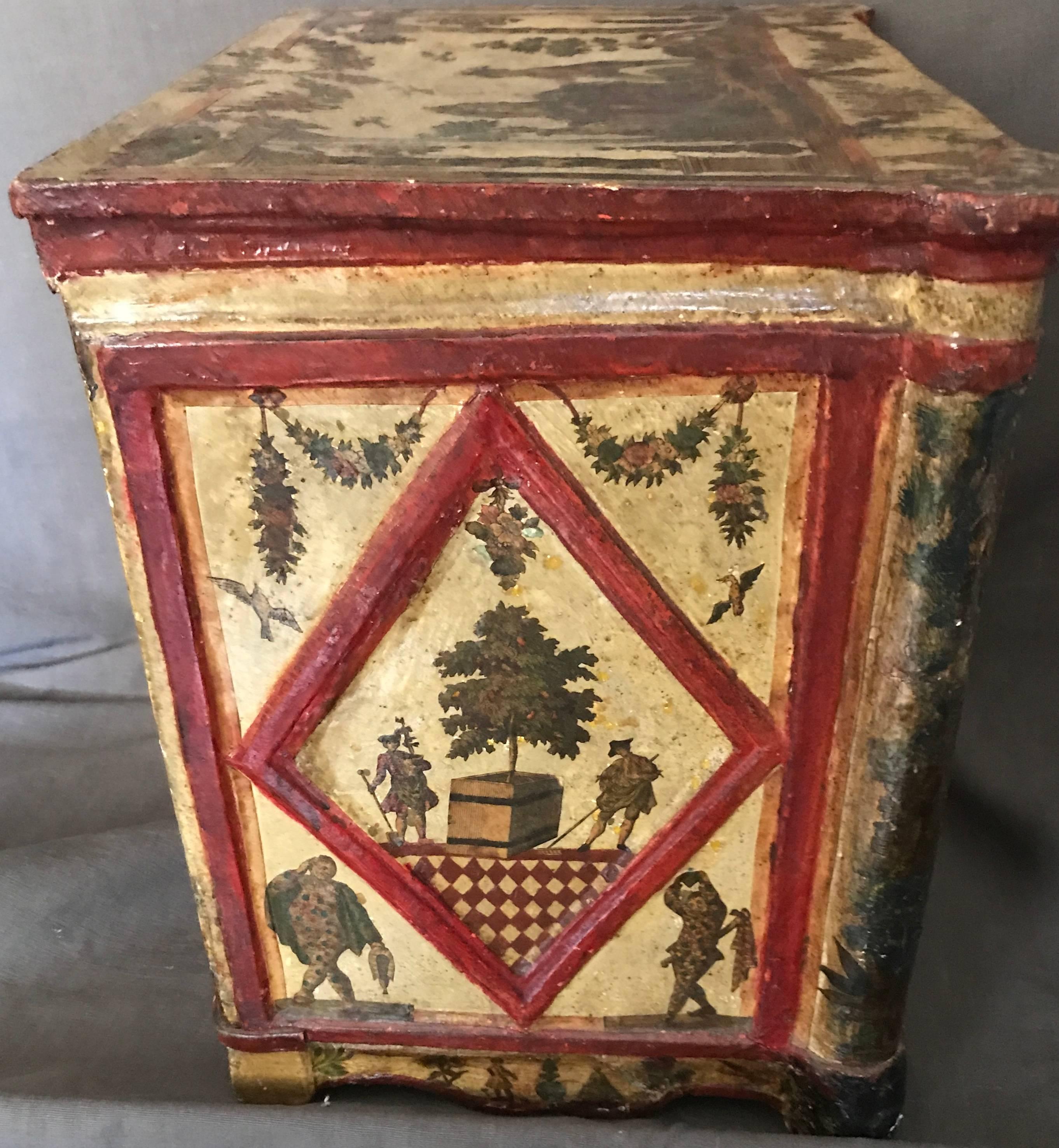 Large rare lacca povera chinoiserie jewelry box with three drawers and decorations on all sides. Rare and impressive Venetian chest of drawers with rich coloring in ochre, green, blue and Chinese red, with chinoiserie figures, palm trees. pagodas,