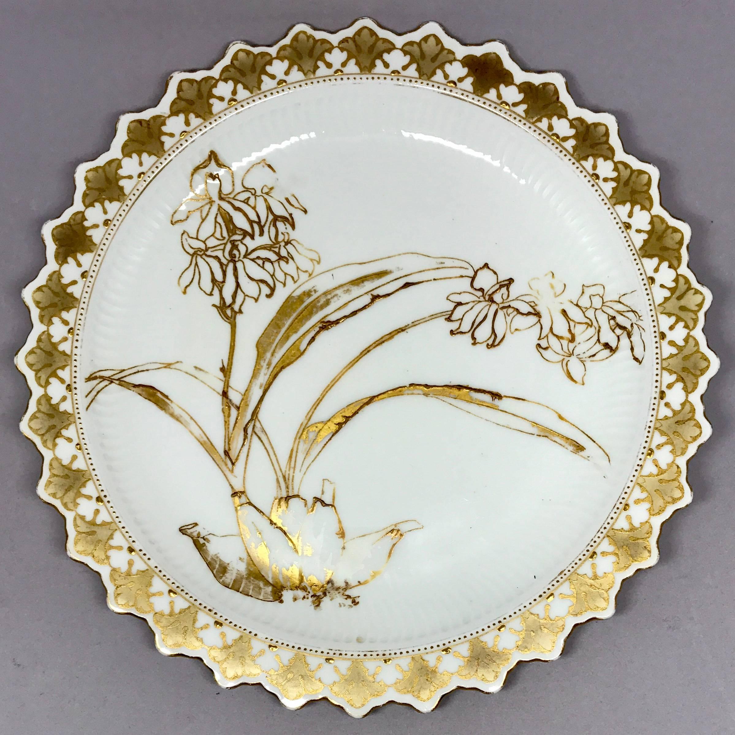Set of Six Aesthetic Movement Gilt Painted Orchid Plates In Good Condition In New York, NY
