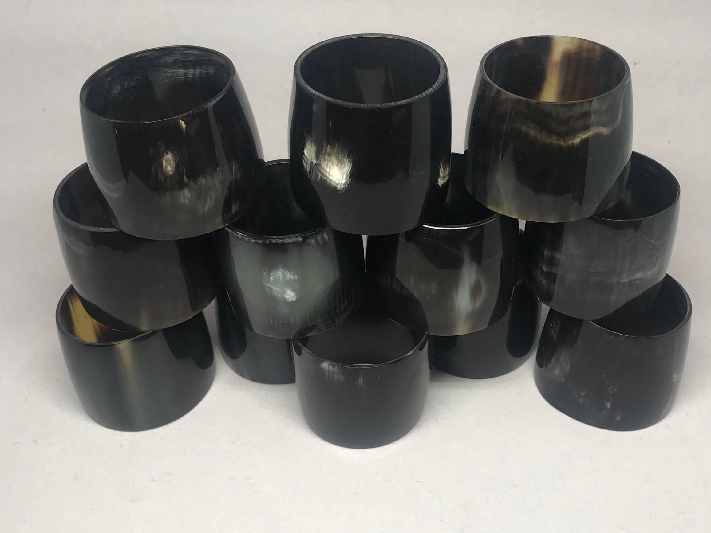 Set of 12 Horn Napkin Rings In Excellent Condition In New York, NY