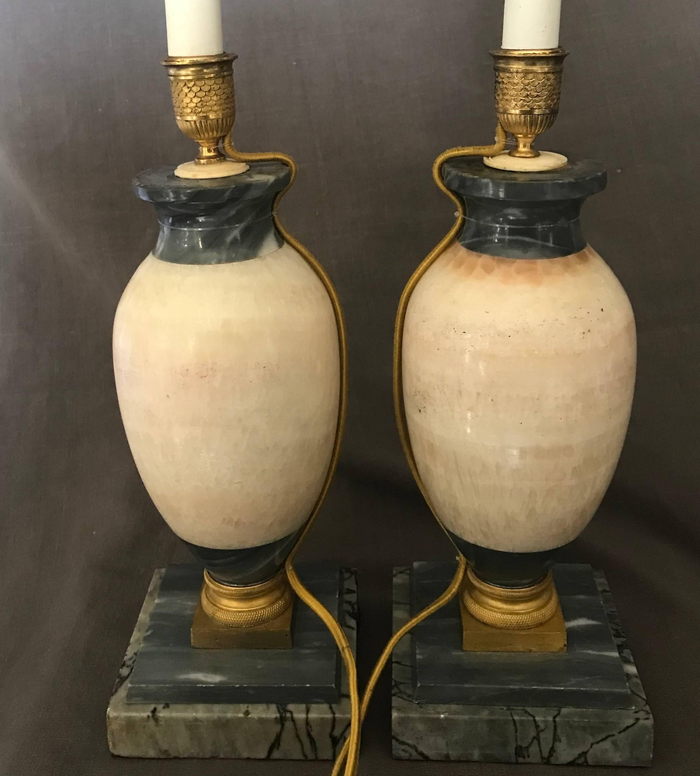 Pair of Blue John Marble Lamps In Good Condition For Sale In New York, NY