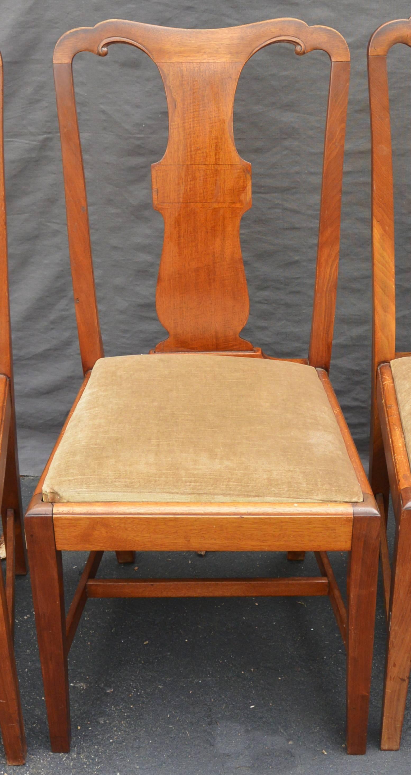 Set of Four Chippendale Style Splat Back Side Chairs 3