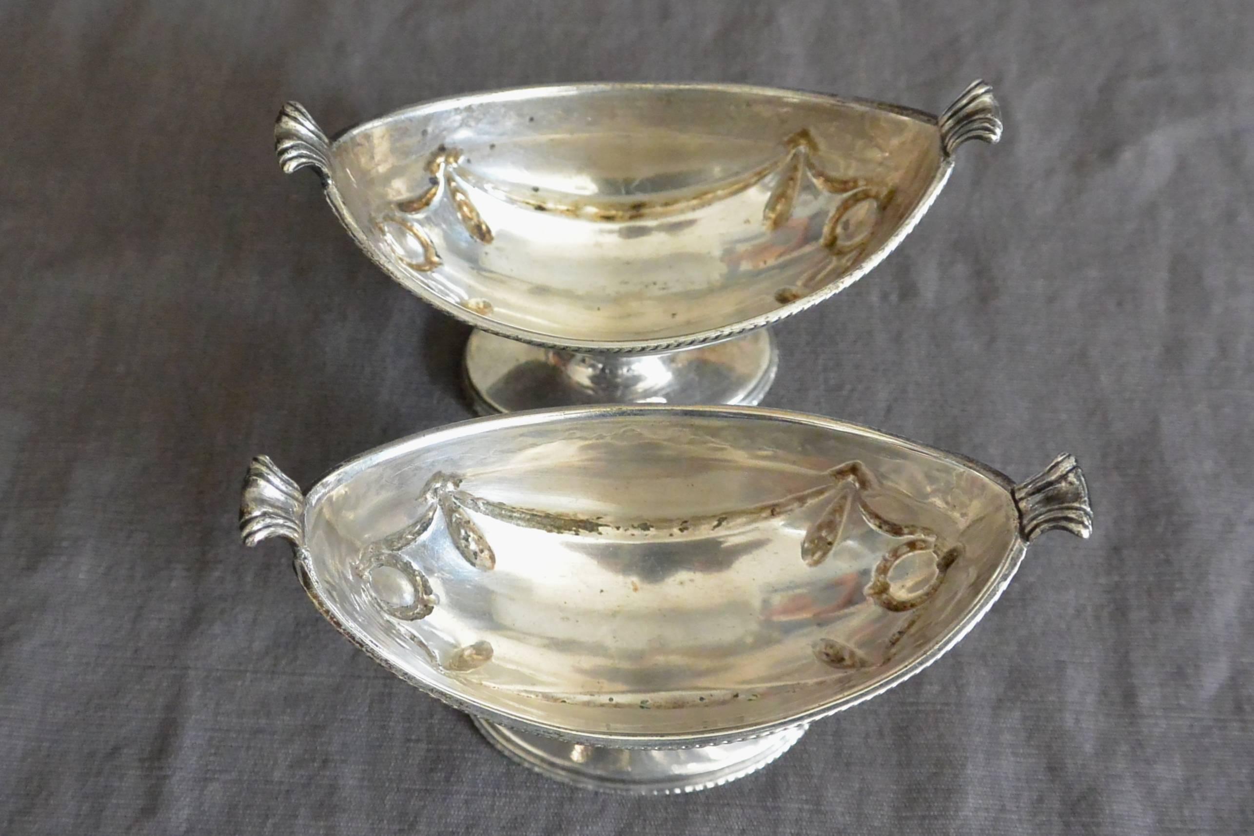 Pair of Edwardian Silver Navette Form Salts In Excellent Condition In New York, NY