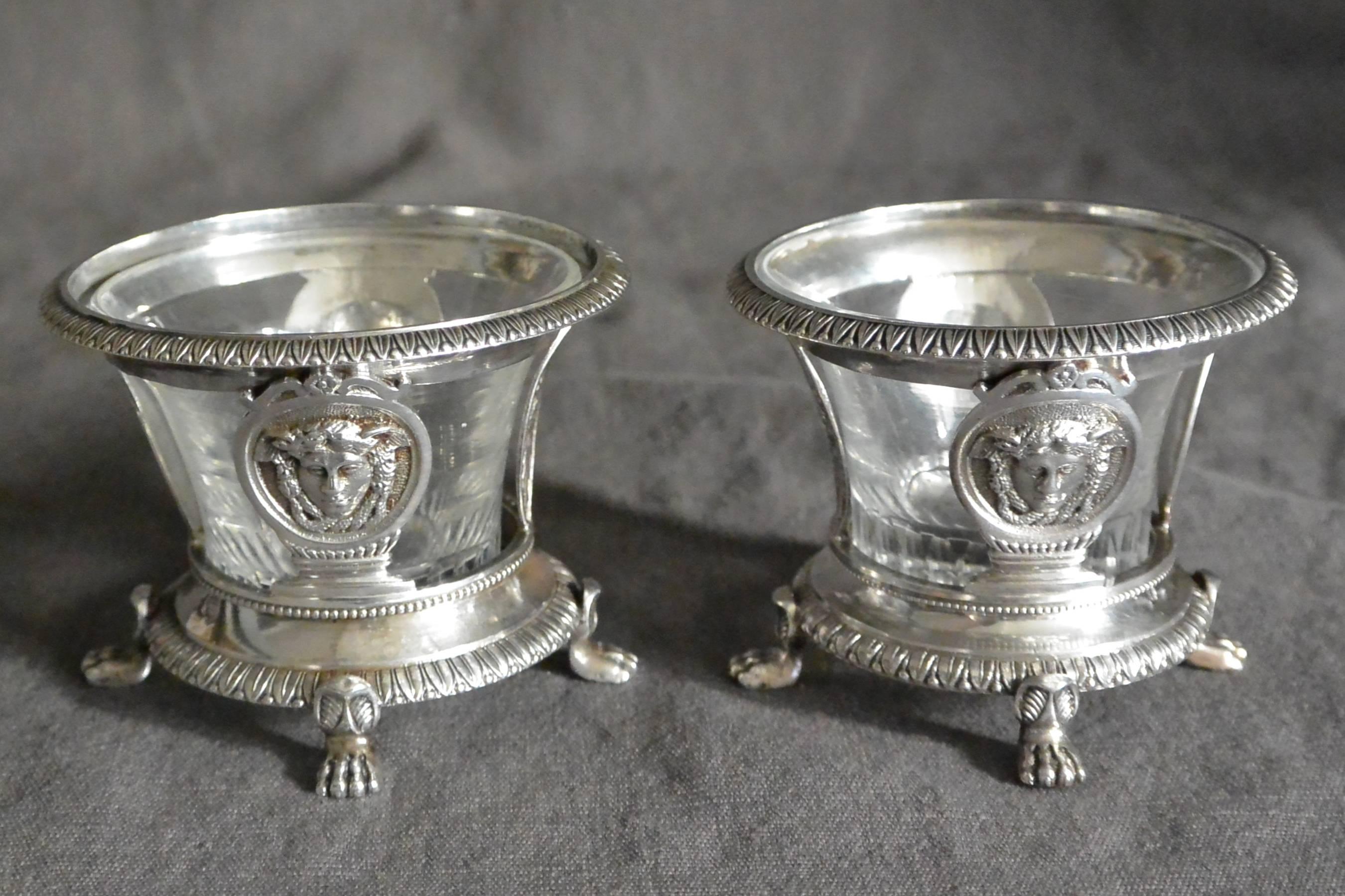 Paar neoklassizistische Salze aus Mercury-Silber (19. Jahrhundert) im Angebot