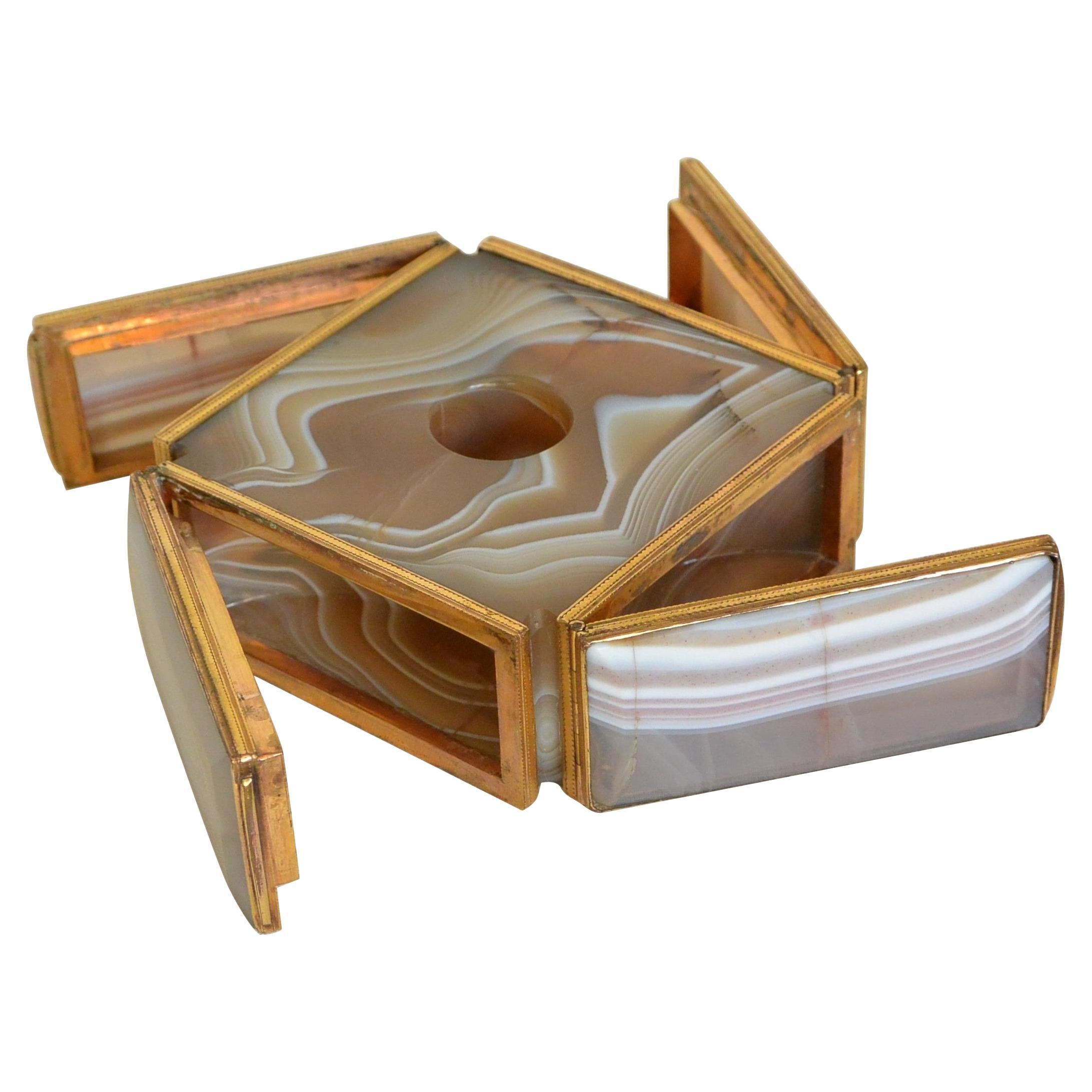 Tabatière en agate et métal doré
