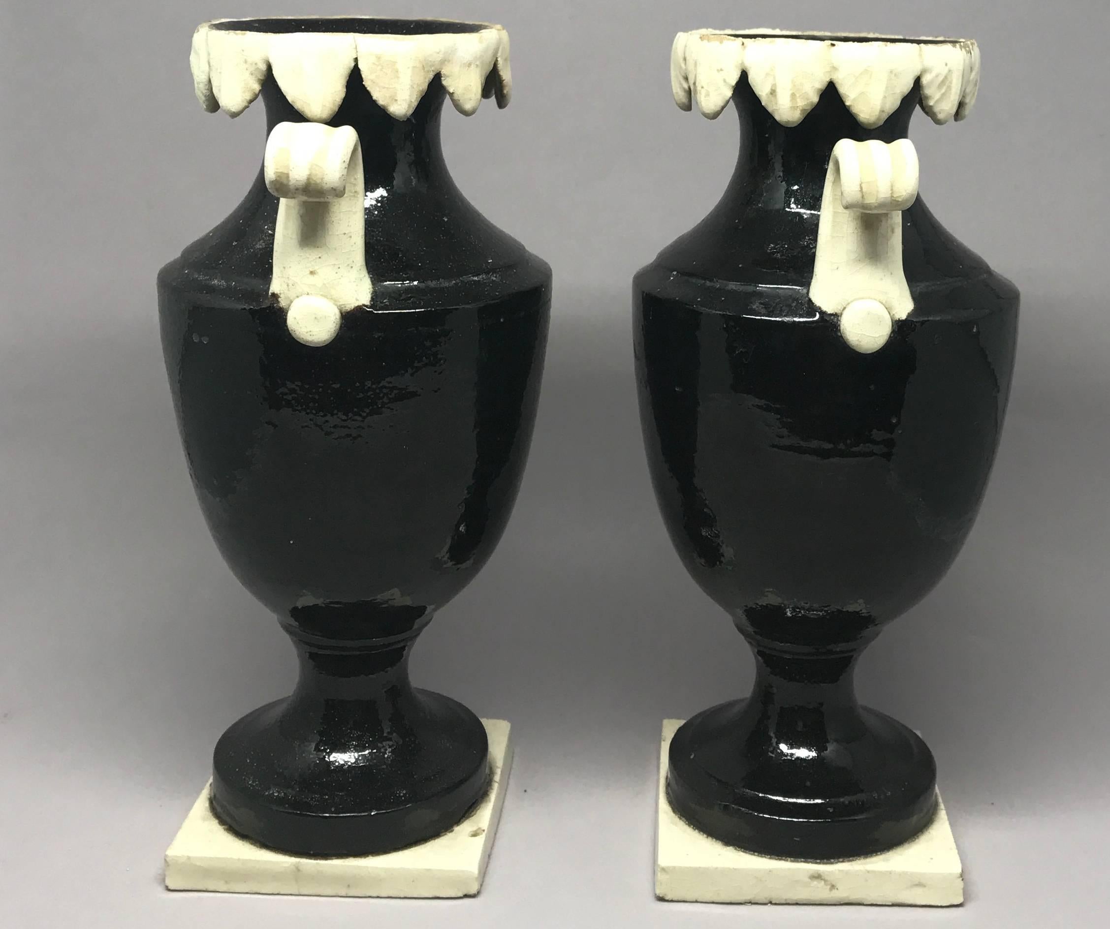 18th Century Pair of Neoclassical Black and White Giustiniani Urns For Sale