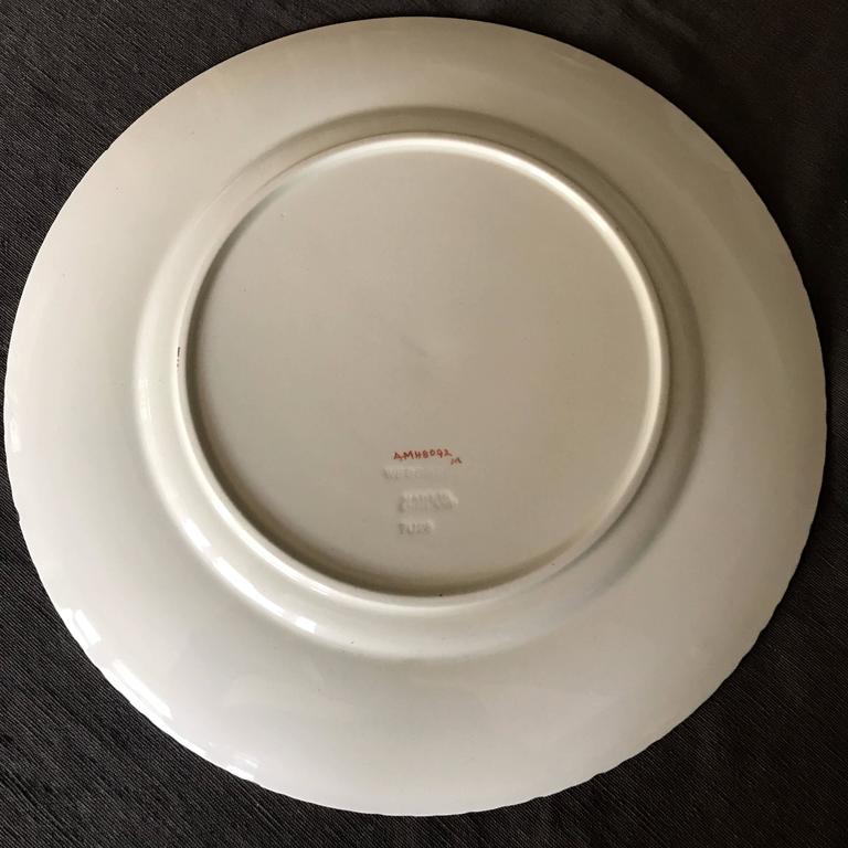Set of Twelve Vintage Wedgwood Platinum Dinner Plates For Sale at 1stdibs
