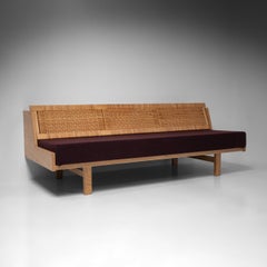 Model GE258 Oak and Cane Sofa Bed by Hans J. Wegner for Getama, Denmark, 1954