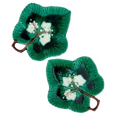 Pair of Wedgwood Majolica Green Glaze Leaf Form Plates with Stem Handles, 1871