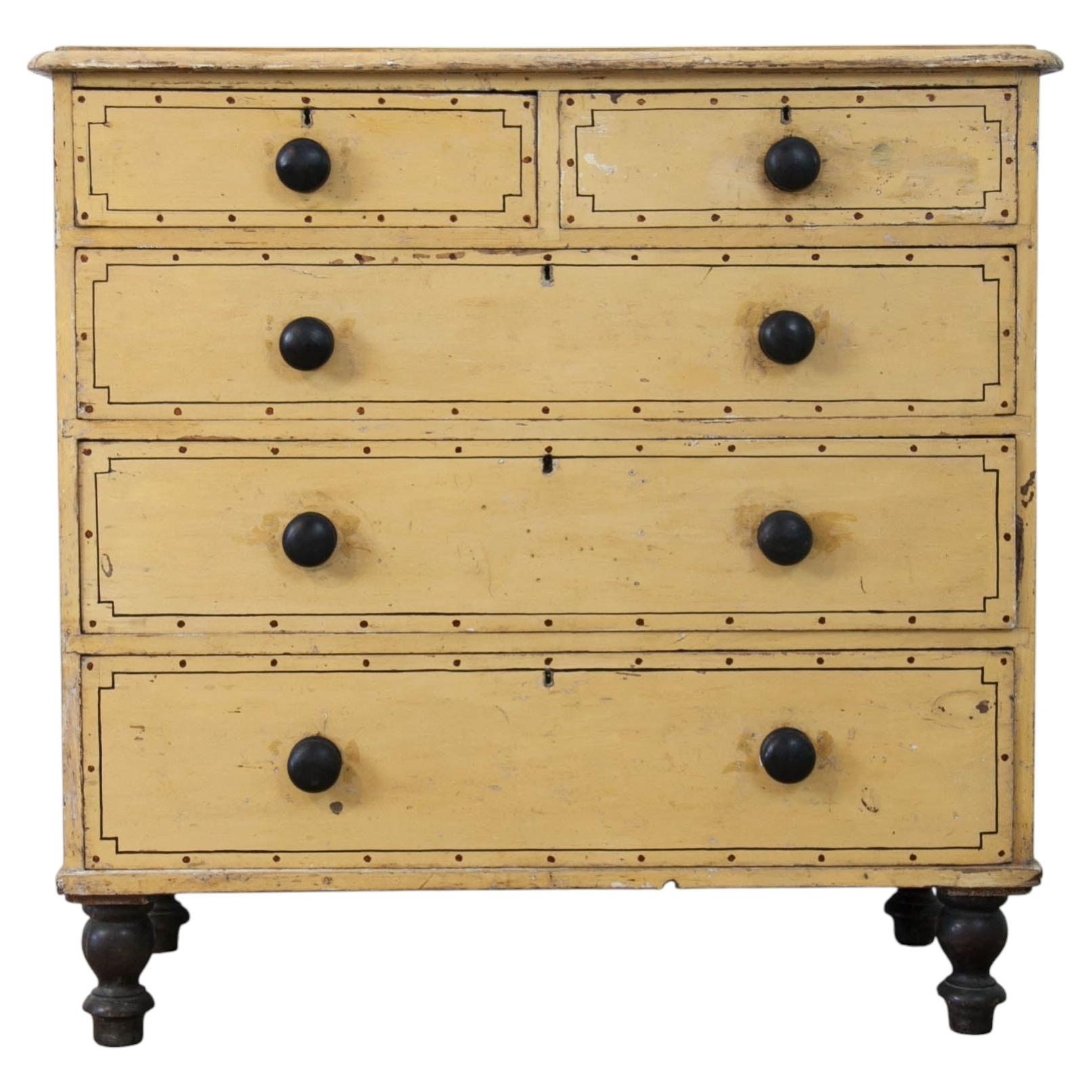 Commode peinte d'origine anglaise
