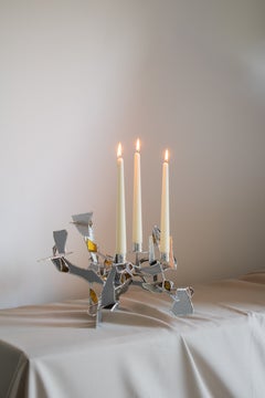 « Flying Low In The Attic », bougeoir moderne en acier inoxydable et verre