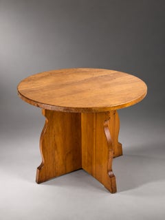 Attributed to Åby Möbelfabrik, Sculptural Pine Side Table, Sweden, 1940s