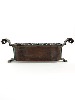 Sune Bäckström, Schweden, 1920er–1930er Jahre. Jardinière „Swedish Grace“ aus Bronze
