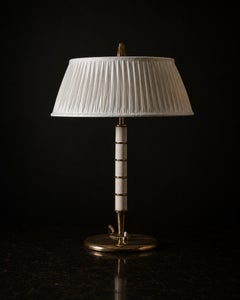 Lampe de table Bertil Brisborg en laiton et Trolit, Nordiska Kompaniet (NK)