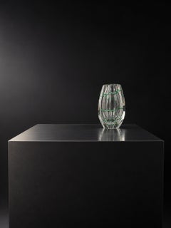 Elis Bergh für Kosta – Schwedische Art-Déco-Vase aus klarem Glas mit grünem Spiralmuster