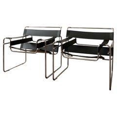 Wassily B3 Lounge Chair by Marcel Breuer for Knoll International 1970s, Set of 2