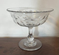 Compote ou saladier à fruits américain ancien du XIXe siècle, en verre taillé, sur pied, servant de centre de table