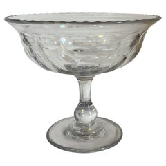 Compote ou saladier à fruits américain ancien du XIXe siècle, en verre taillé, sur pied, servant de centre de table