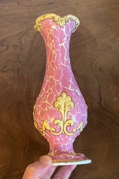Vase balustre en porcelaine rose de style Régence anglais du XIXe siècle, d'inspiration française