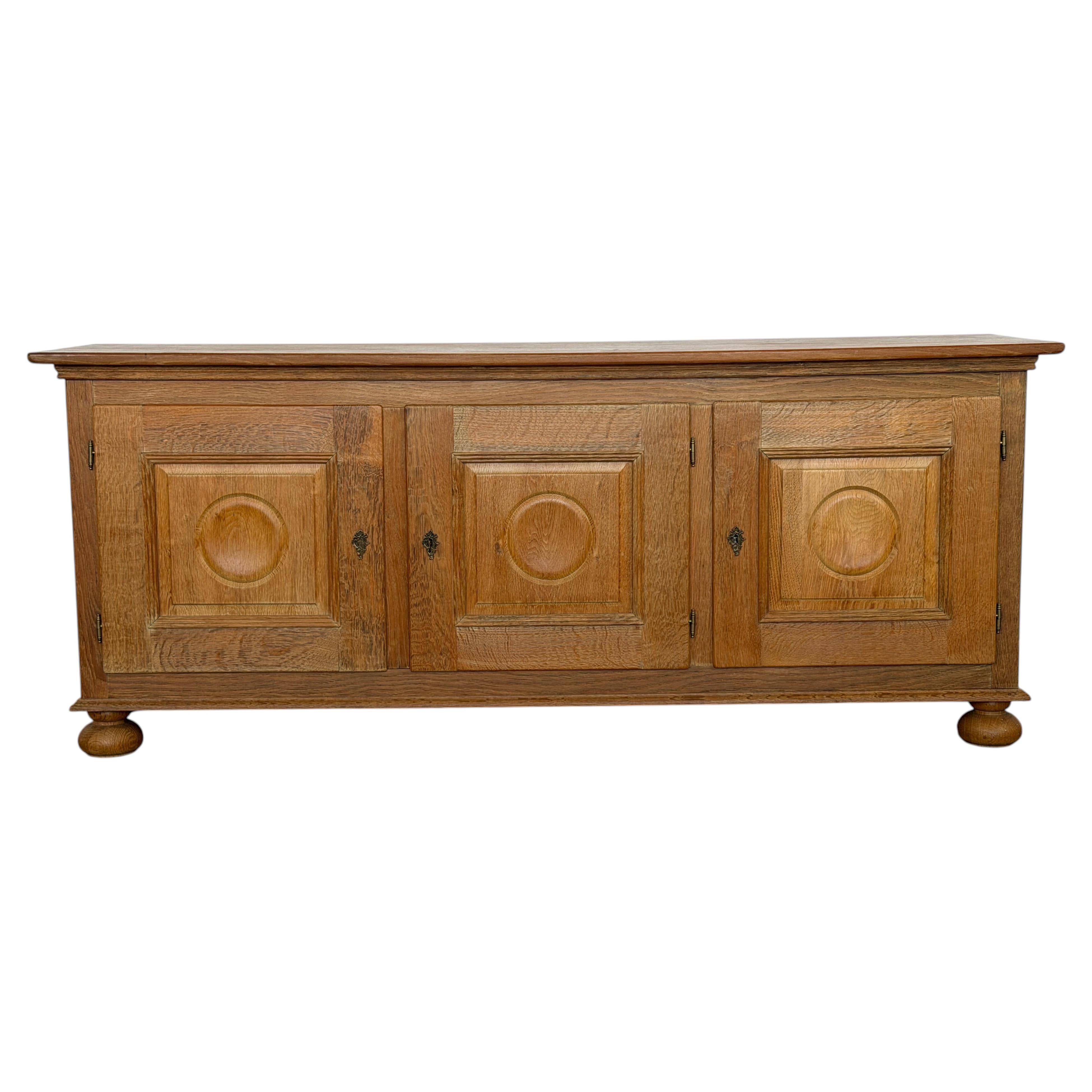 Mid-Century Modern Danish Oak Sideboard / Credenza, Danish Cabinetmaker, 1960s For Sale