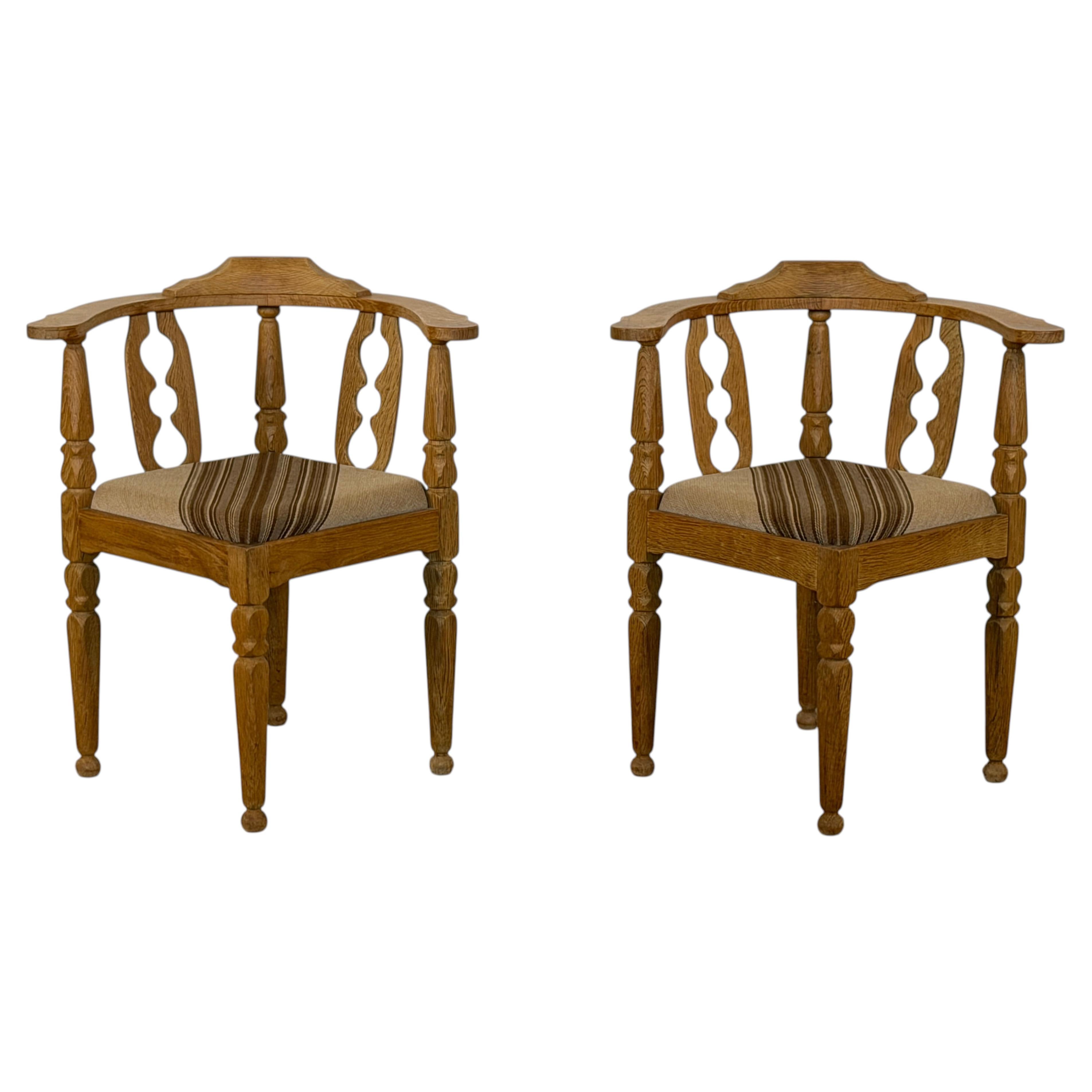 Scandinavian Modern Corner Chair in Solid Oak, Henning Kjærnulf, Denmark, 1960 For Sale